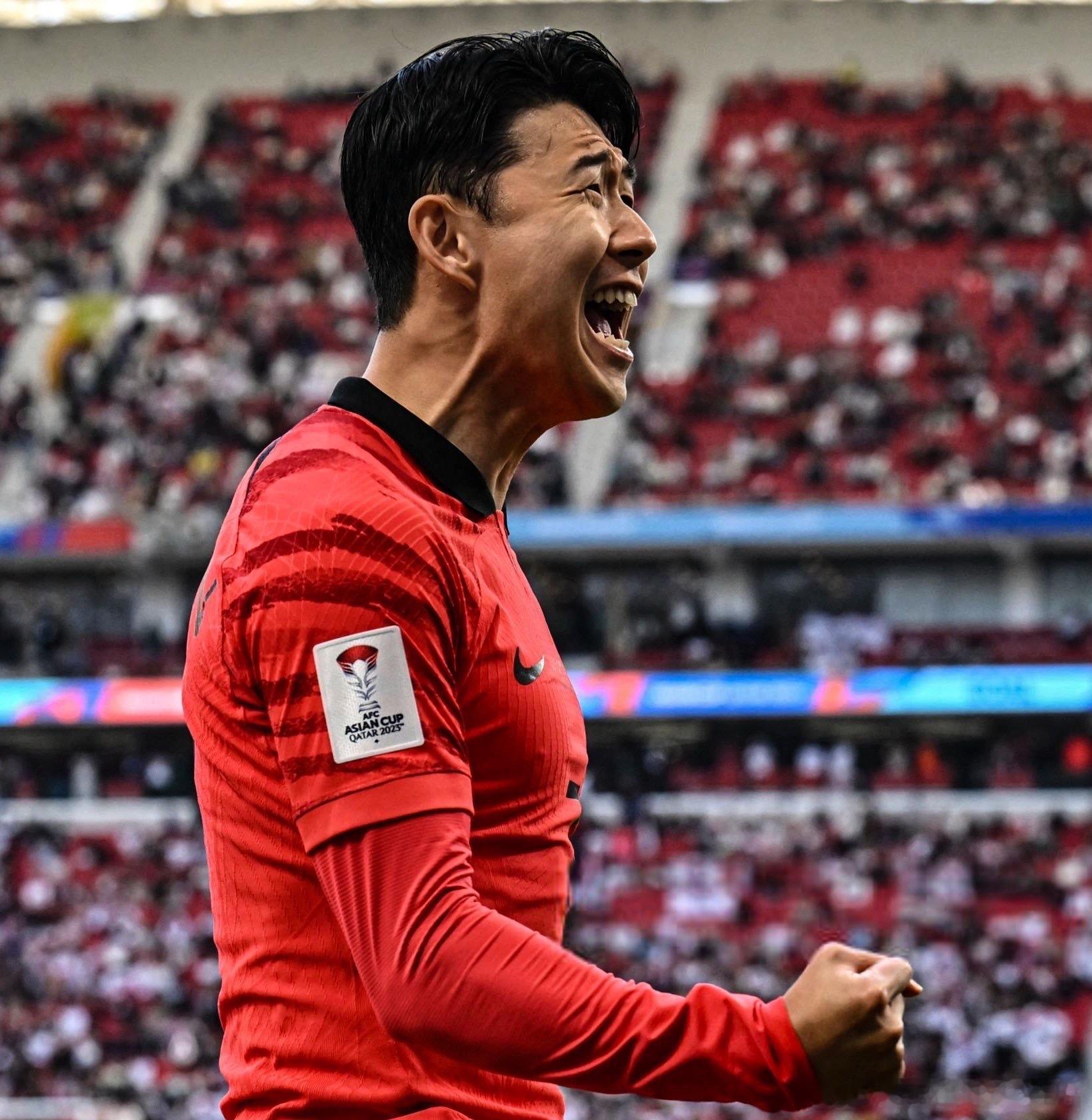 2026年6月25日，世界杯A组末轮韩国0-1爆冷不敌南非。赛后混合采访区内，南