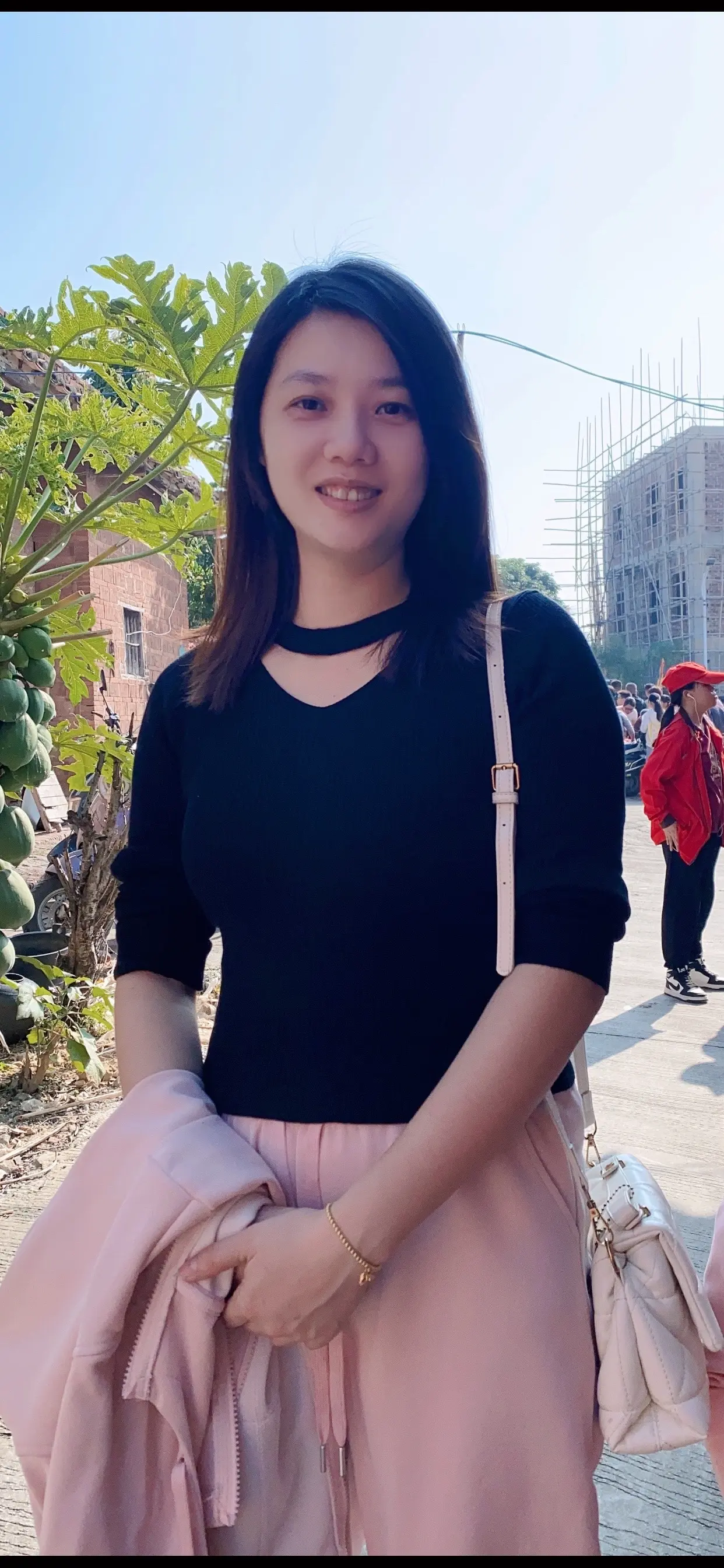 和我做朋友吗，可以带你吃年例的那种喔