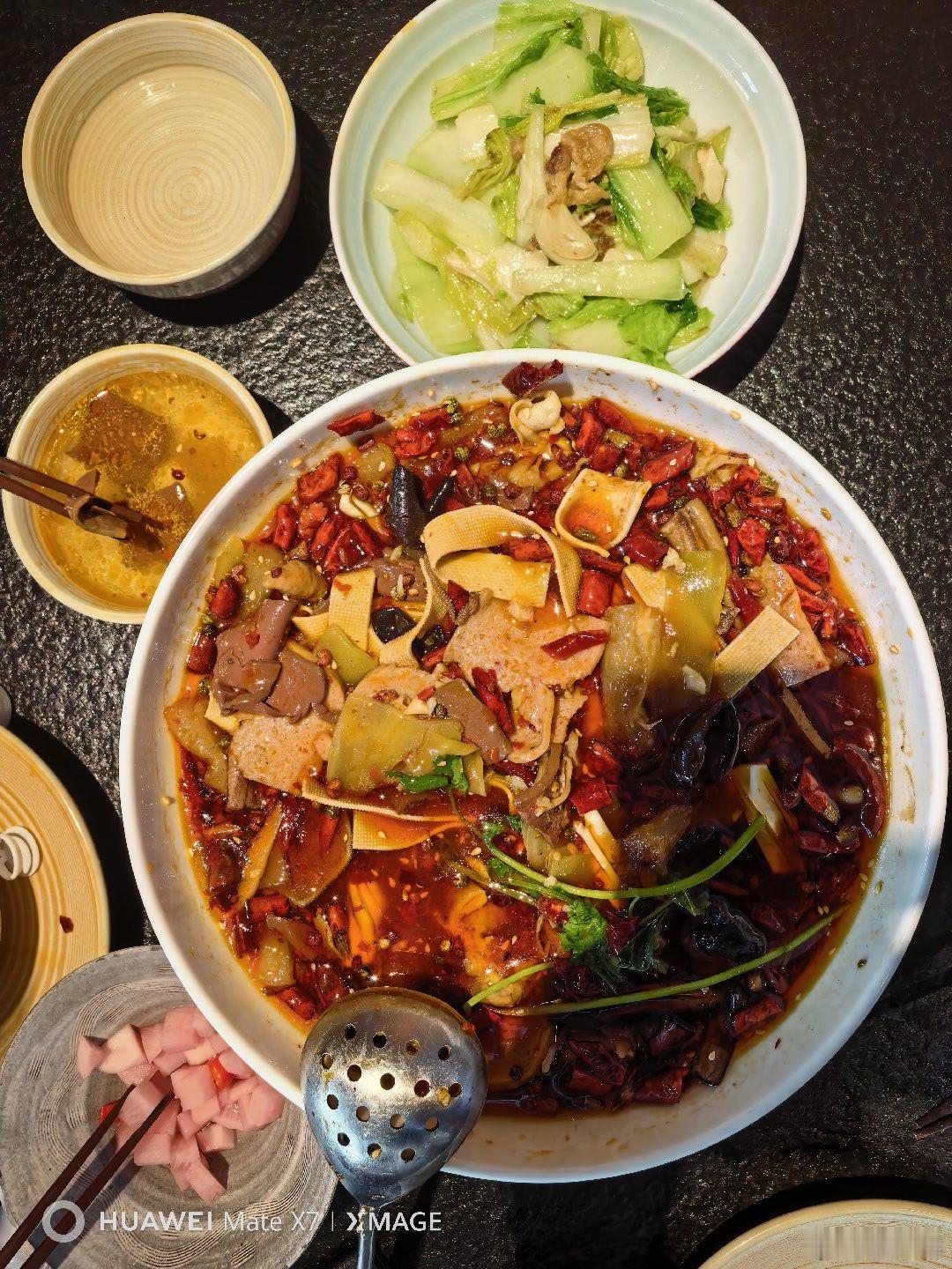 有鳝鱼段的毛血旺，才是真的毛血旺！厦门厦门美食毛血旺 厦门·辣野·川小馆