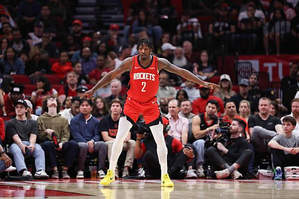 之前一度以为，芬尼-史密斯状态疑似有些恢复了，即使手感还是不行，好歹在防守端能够