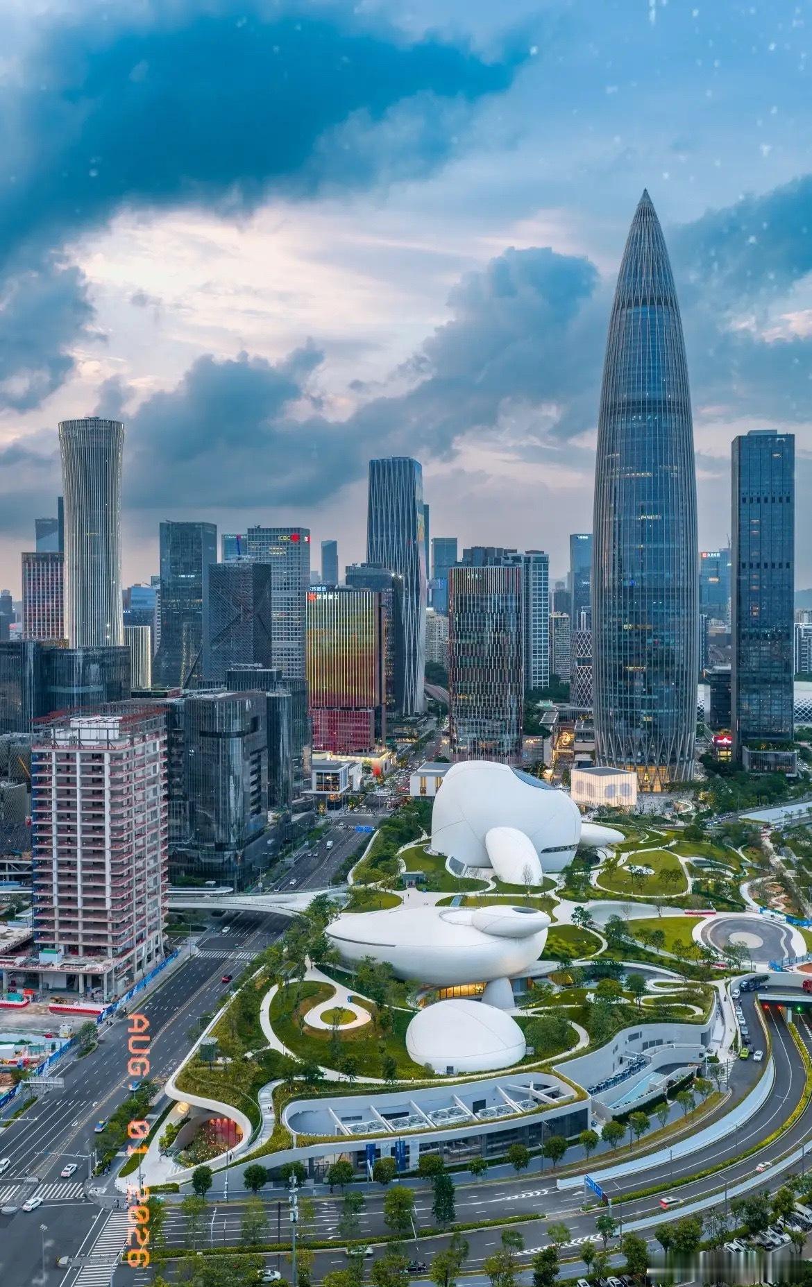 深圳市A股民营企业市值前十。1、工业富联，今日市值11251.60亿元。2、比亚