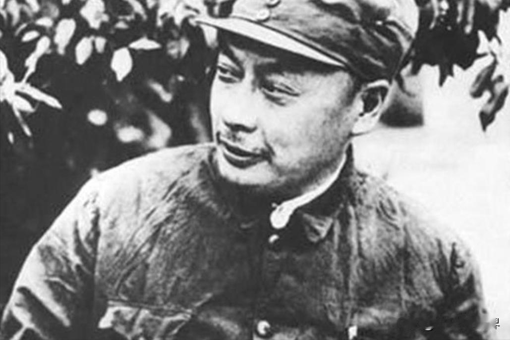 陈毅见到毛主席时客客气气、恭恭敬敬，毛主席见状，忍不住发脾气道：“你要这样子，我