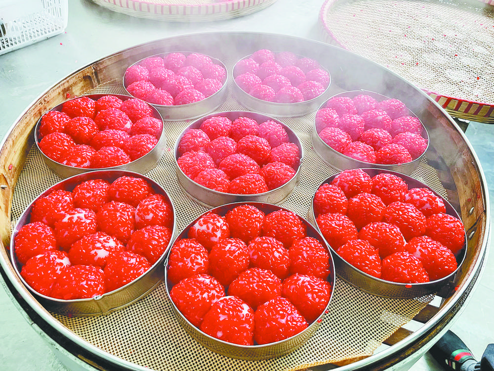 东西南北中，春节期间的十种非遗美食！

东 
阜宁大糕 ，初一清晨“不吃大糕不说