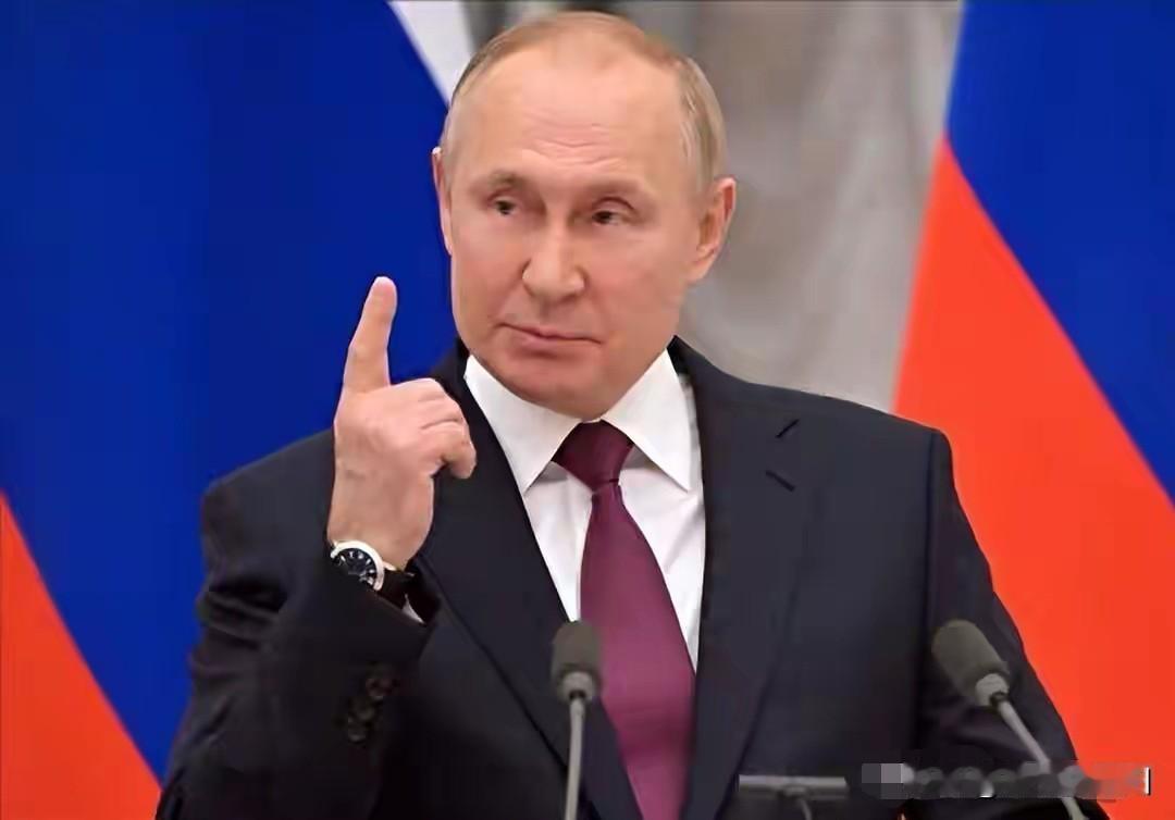 出大事了！普京下令后，欧洲一夜变天，马克龙认怂，北约不敢出声，

2025年末的