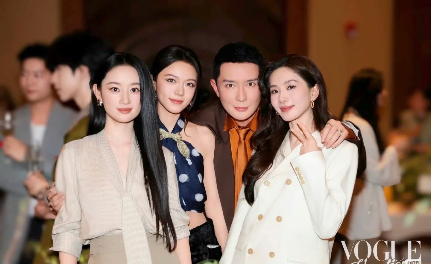 刘诗诗下沉市场 咱就是说这个刘诗诗怎么总是这么美啊！这次Vogue红毯压轴造型，