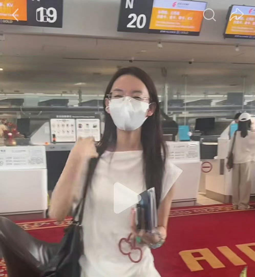 孟子义没有给cp让路的义务陈瑶粉丝不仅要陈瑶在bl剧里麦，BG剧里也麦的挺大的 