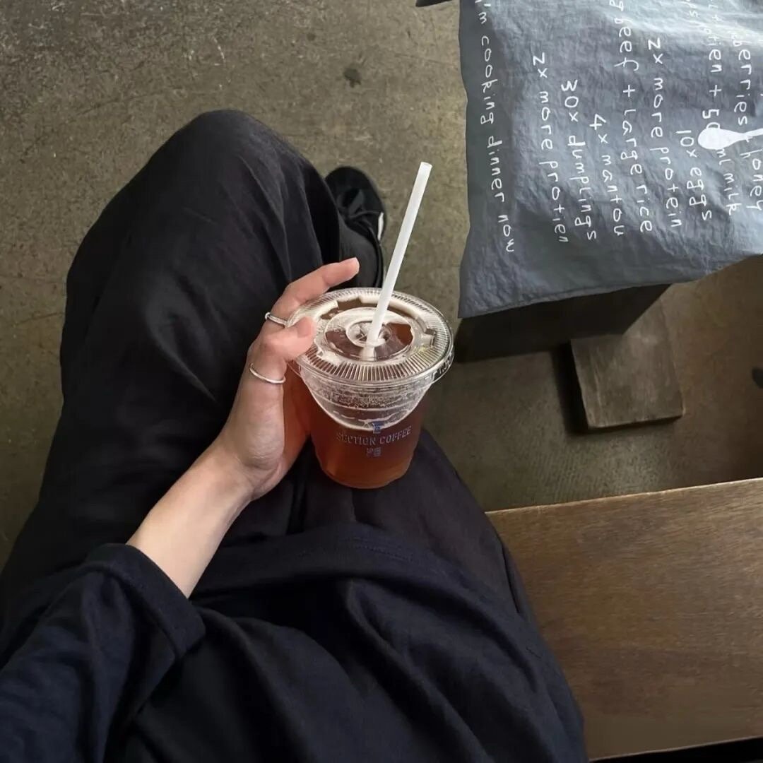 🍪我挺顾家的，一天几乎都在家躺着。 