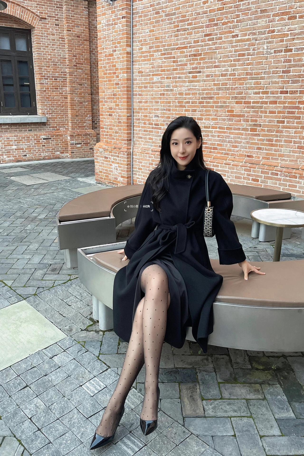 Hi，有空喝冬天的第一杯咖啡吗☕️
明天和对象喝咖啡啦！