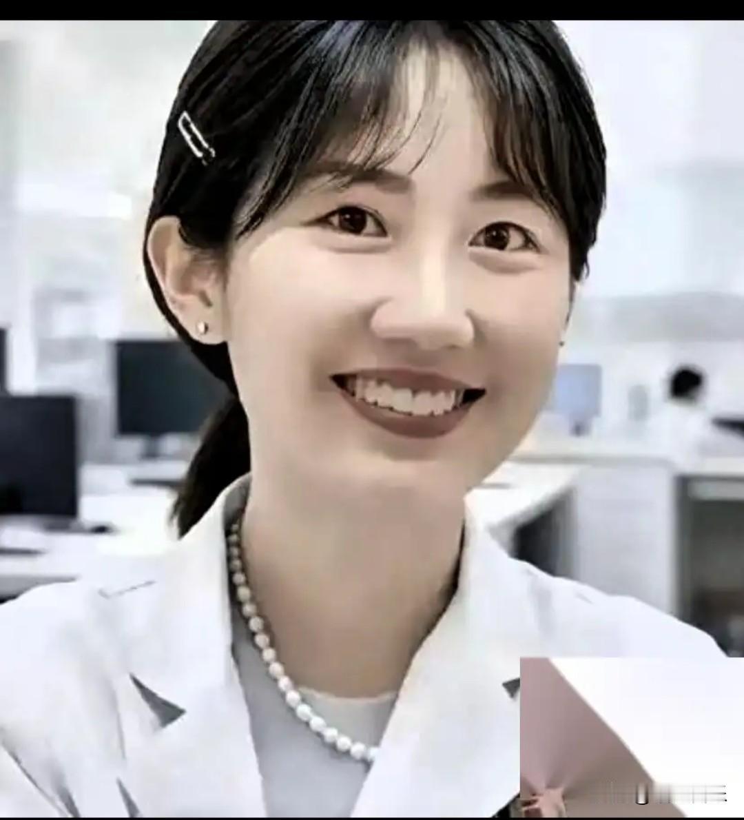 今天又刷到曾琦医生的事儿，时隔这么久了，我觉得这事儿挺耐人寻味的。

以前觉得专