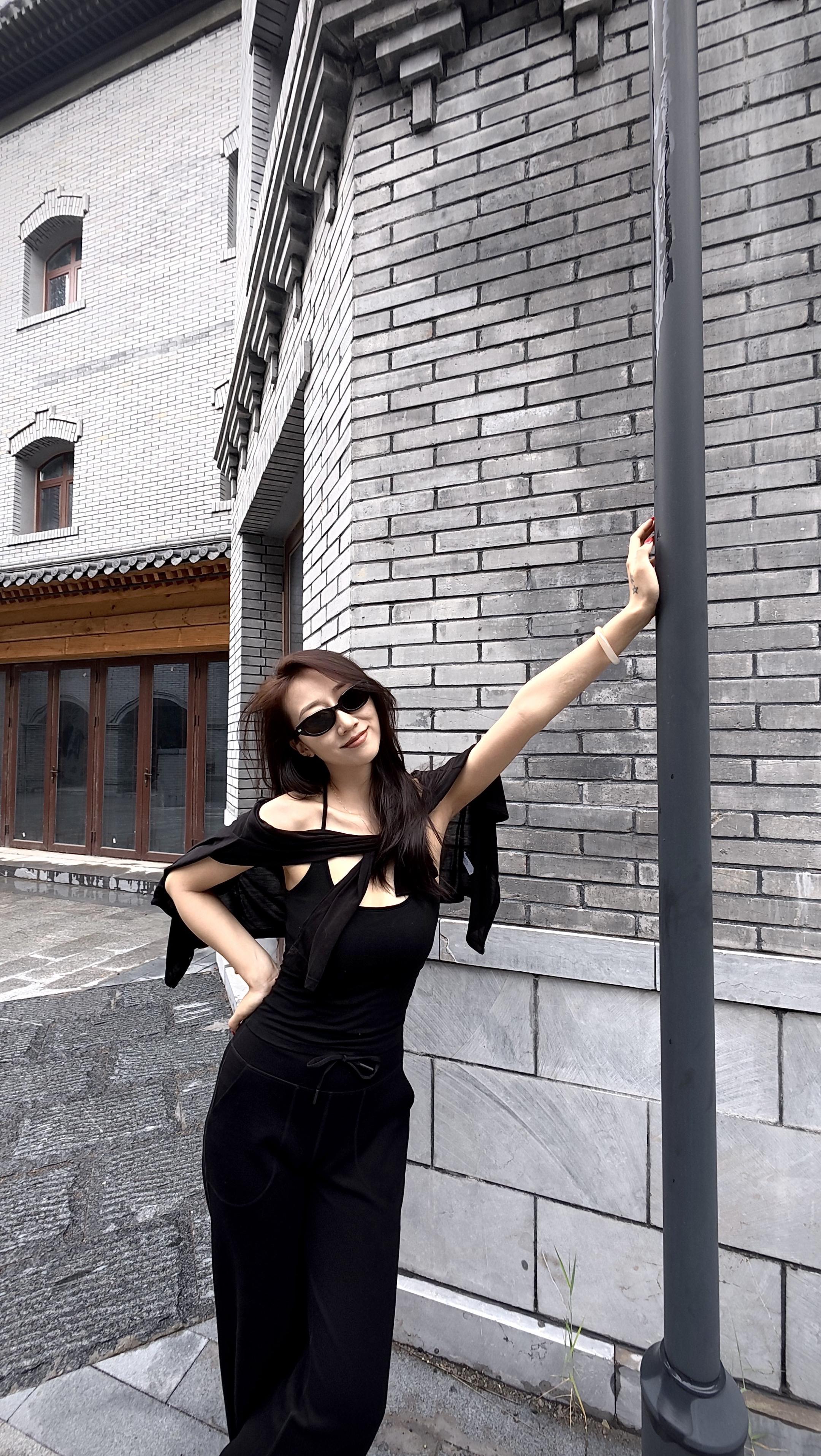 你看我不爽 我真的 特 别 爽！