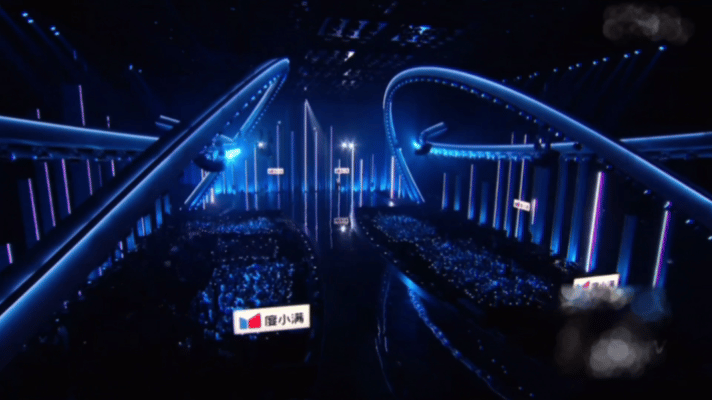 齐思钧吊威亚出场别人正经出场，齐思钧直接吊威亚搞抽象，反差感拉满，看得人又惊喜又