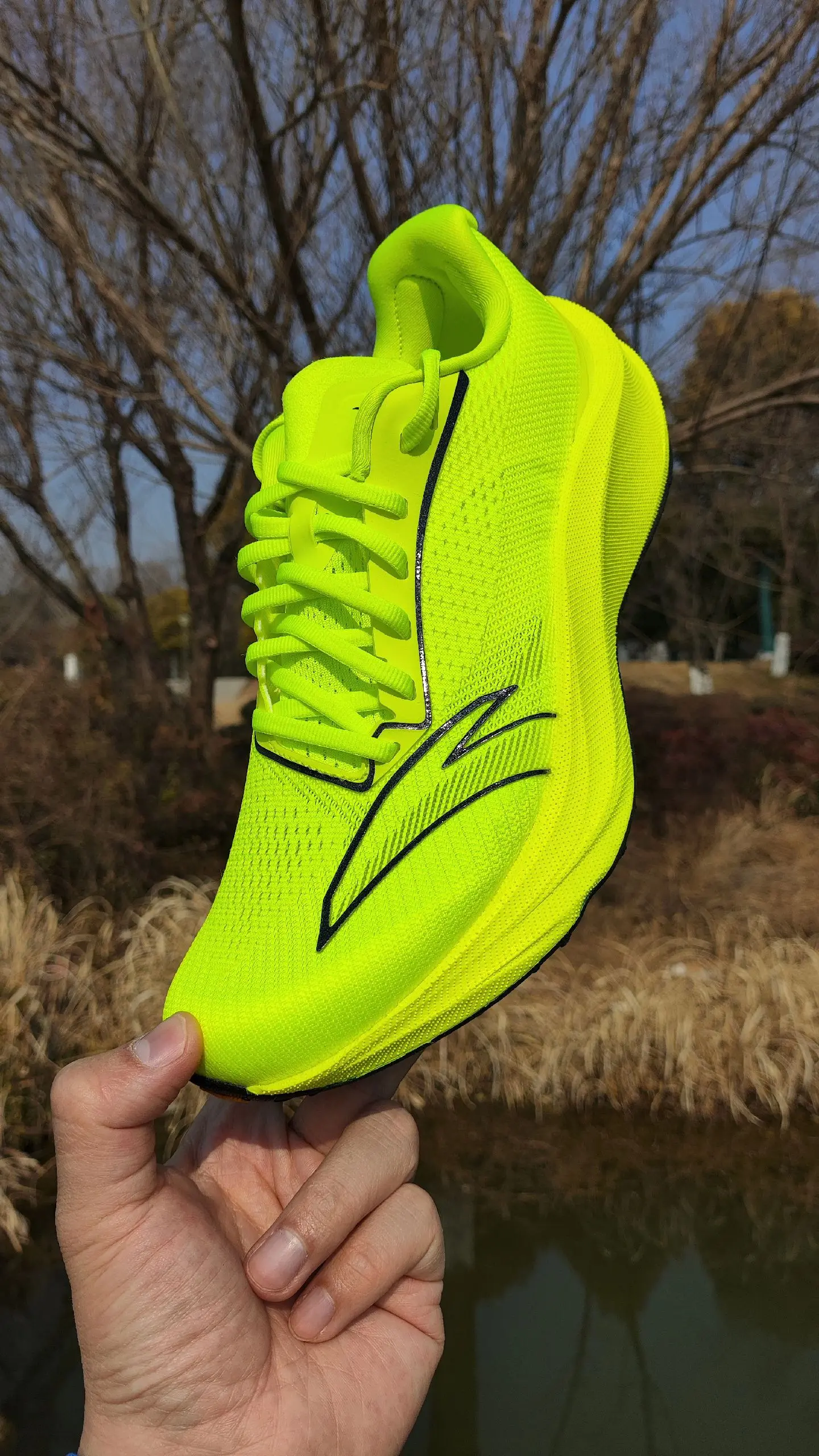 晒晒你的新年第一双跑鞋。