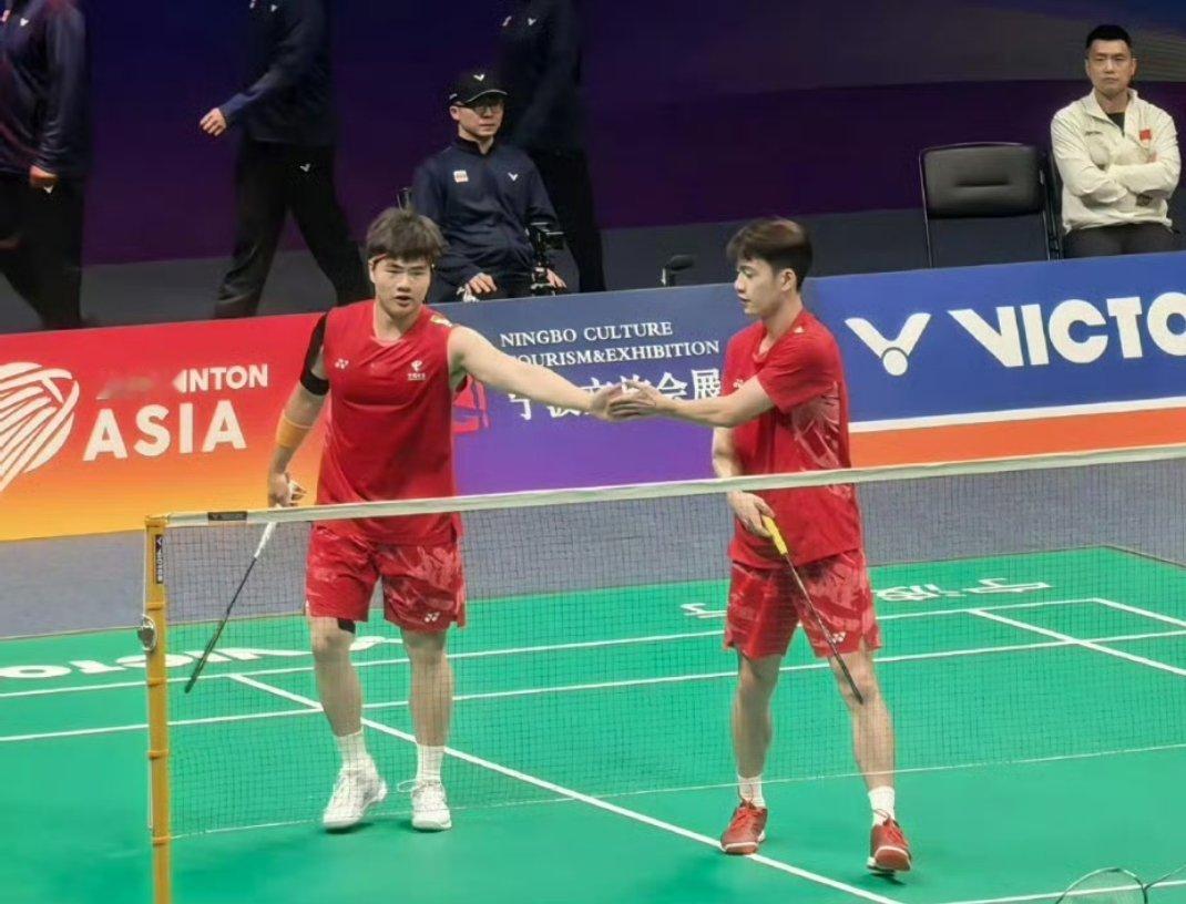 梁伟铿王昶vs李芳至李芳任梁王奈斯啊今天 ​​​