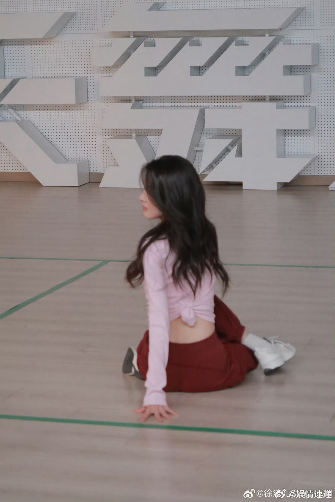 徐洁儿早几年都干嘛去了乘风2026徐洁儿终于回来了！这么多年没见，颜值身材气质依