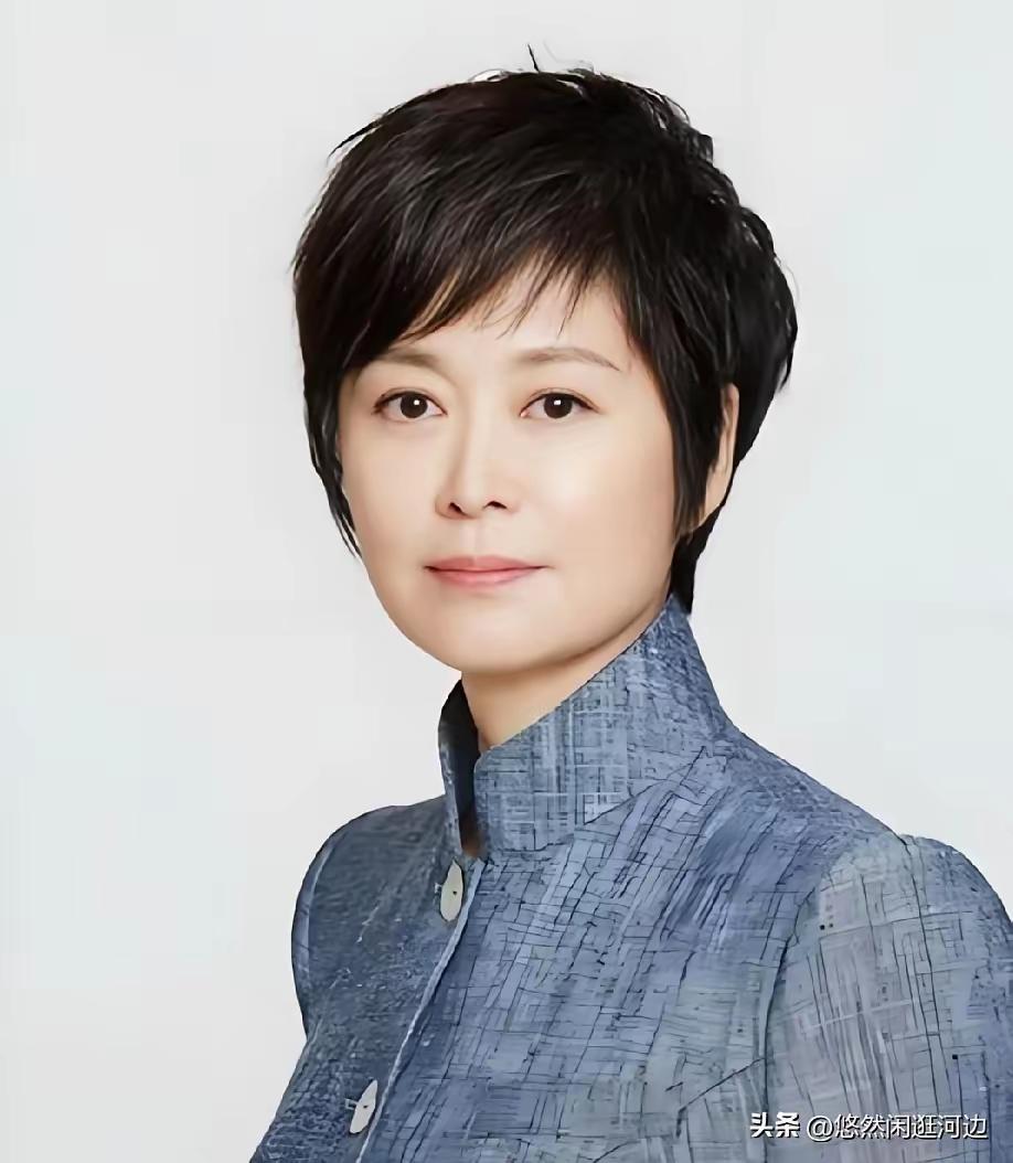 罗京离去，我没有害怕！
​​李咏离去，我也没有害怕！
​​直到看到敬一丹离开，我