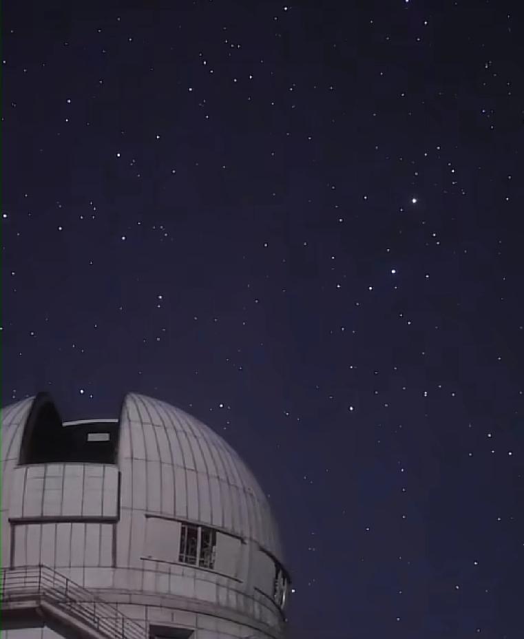 今天晚上全国的观星爱好者有眼福了。根据相关部门提供的信息，就在今晚，很大可能出现
