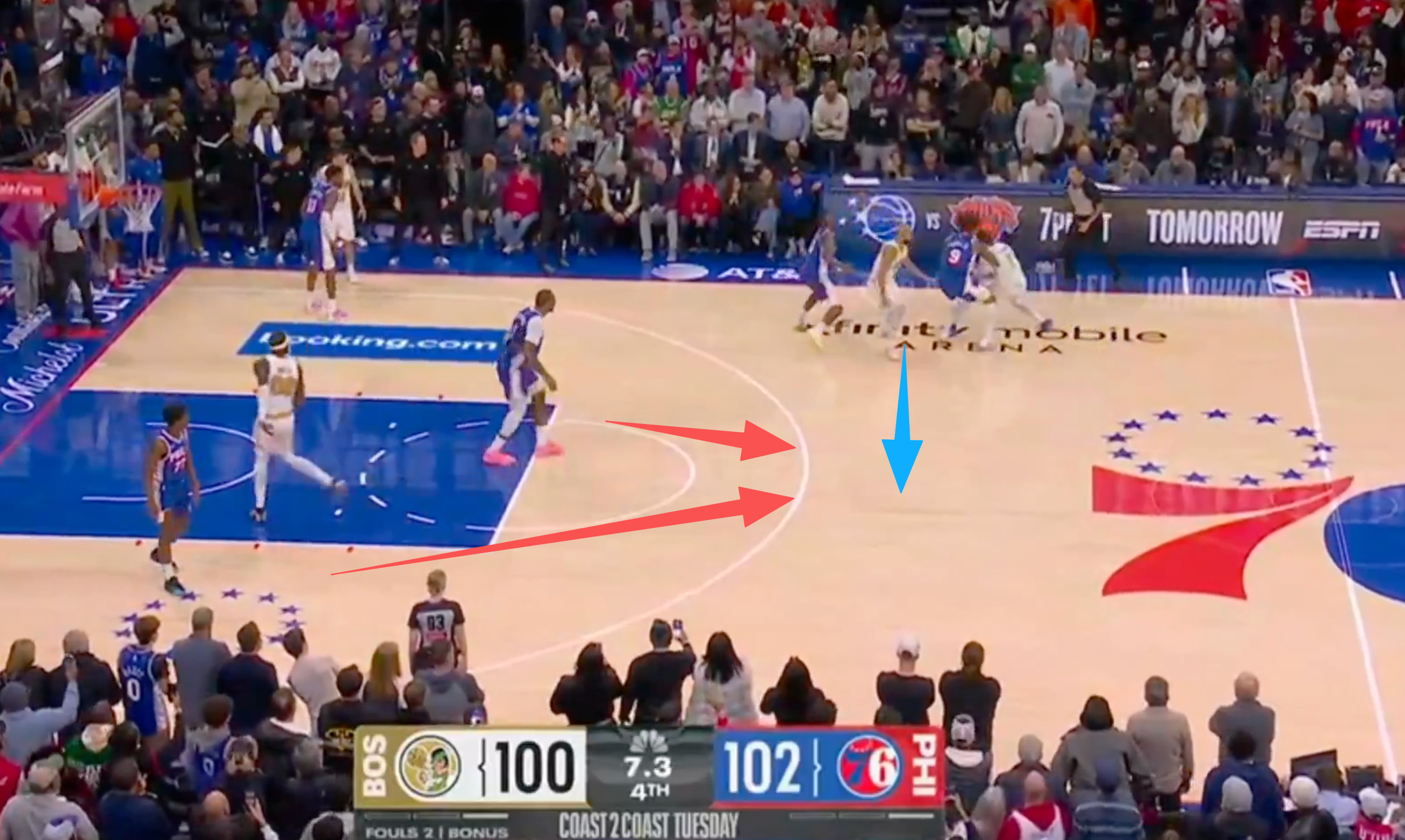 最后一攻的战术应该是这样的：优先级1：杰伦通过怀特的换防，点名马克西。优先级2：