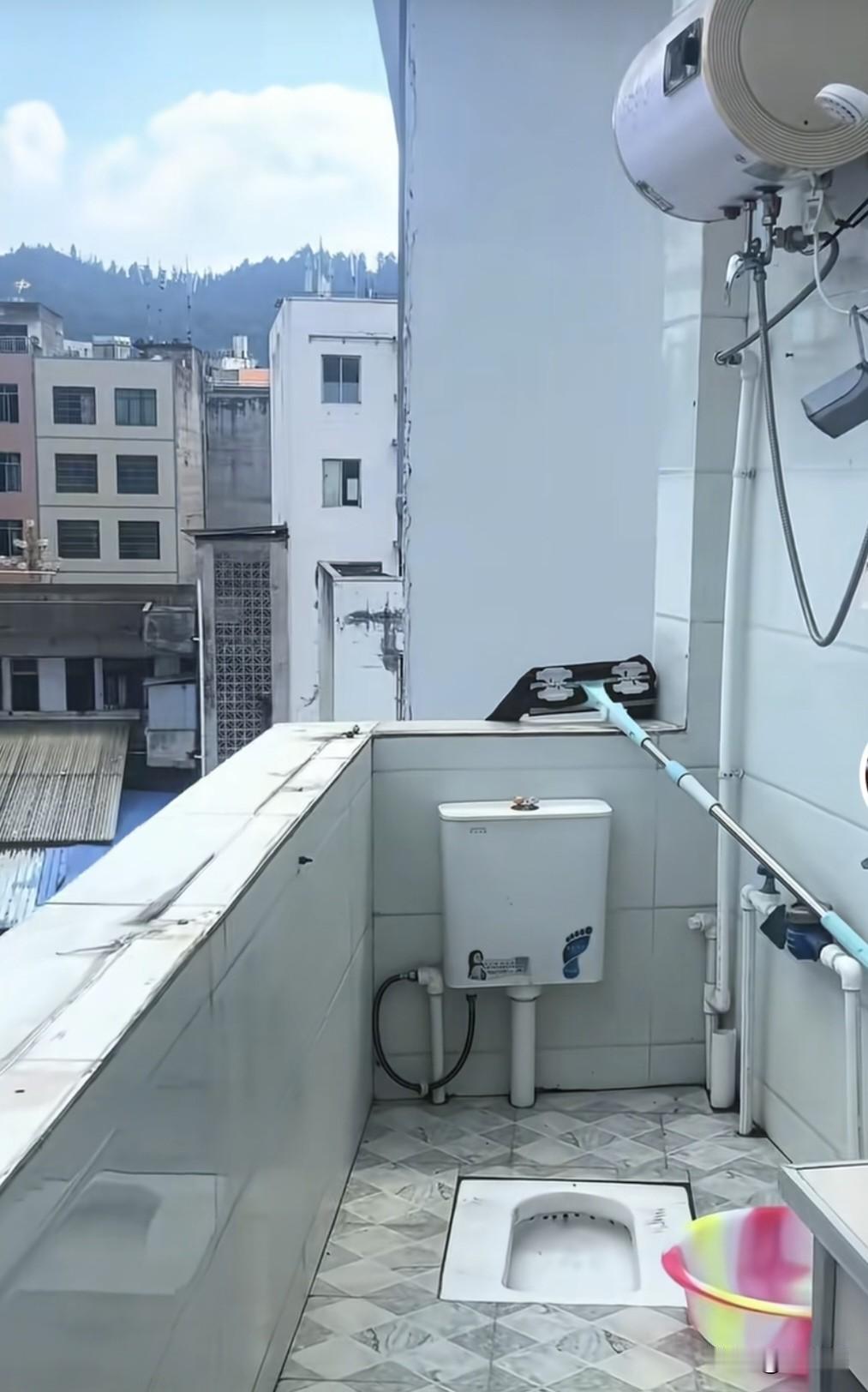 不是房东，你这让我现场直播吗
