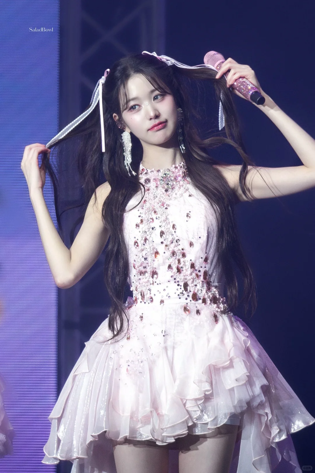 闪闪发光的少女偶像