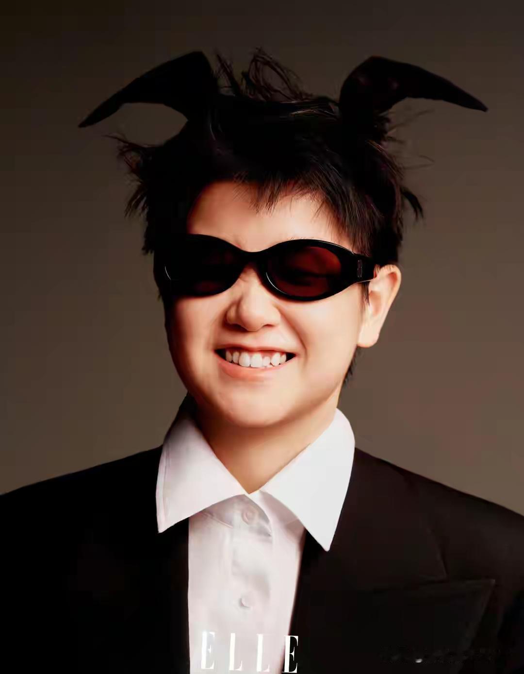 只有莎宝才是又美又飒
她朝气蓬勃，英姿勃发
太少年，太强盛了
她成了乒坛一姐，她