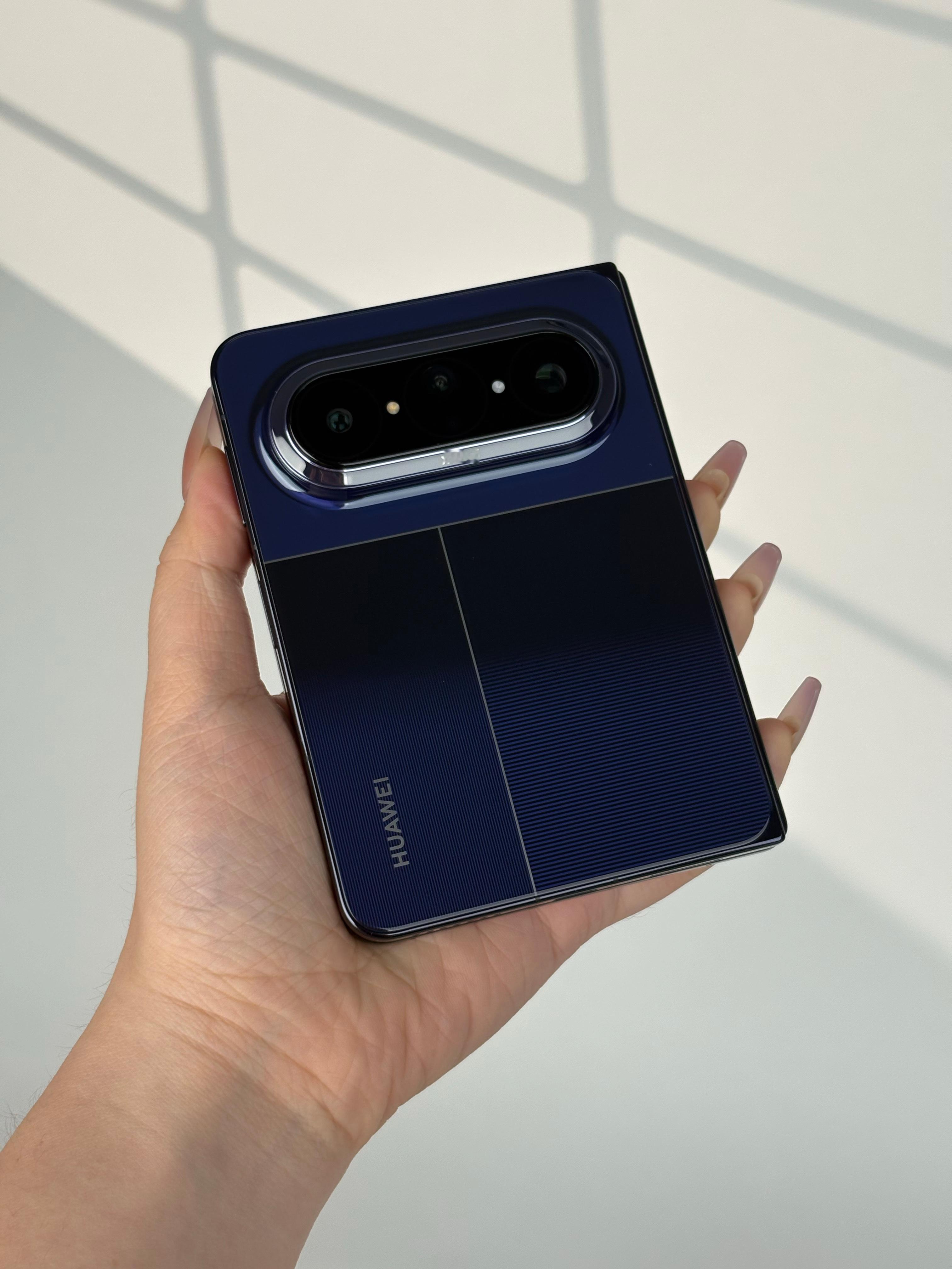 华为PuraXMax上手已经上手了这种莫名的爽感是怎么回事展开就是个pad mi