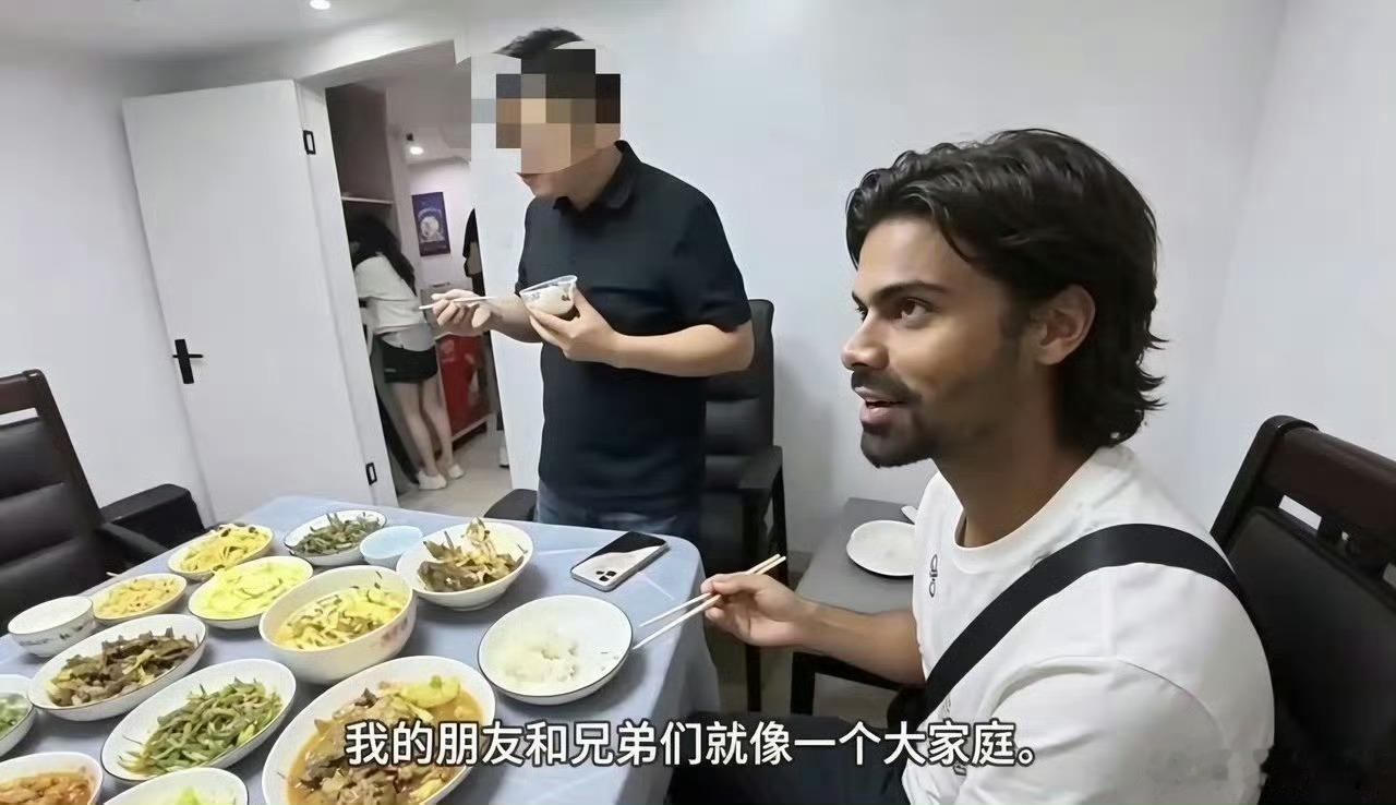 人前说人话背后说鬼话的脏三 