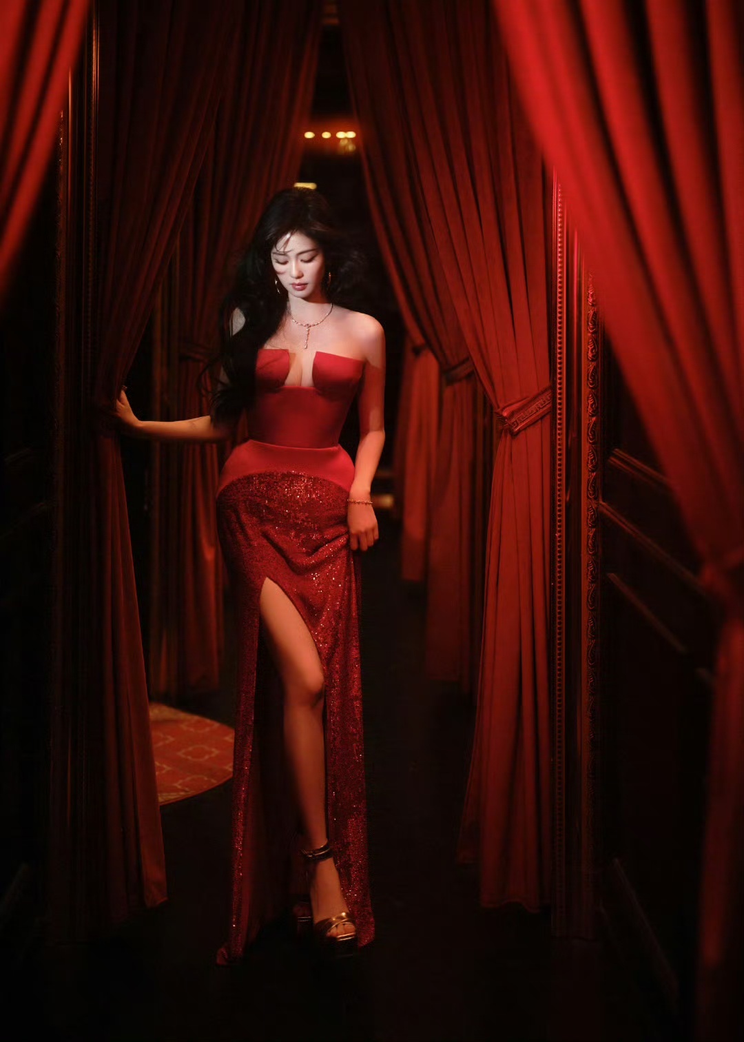 娱乐白鹿签名写的李佩仪 白鹿微博之夜签名签的是李佩仪！别忘了今晚看李佩仪啊！白鹿