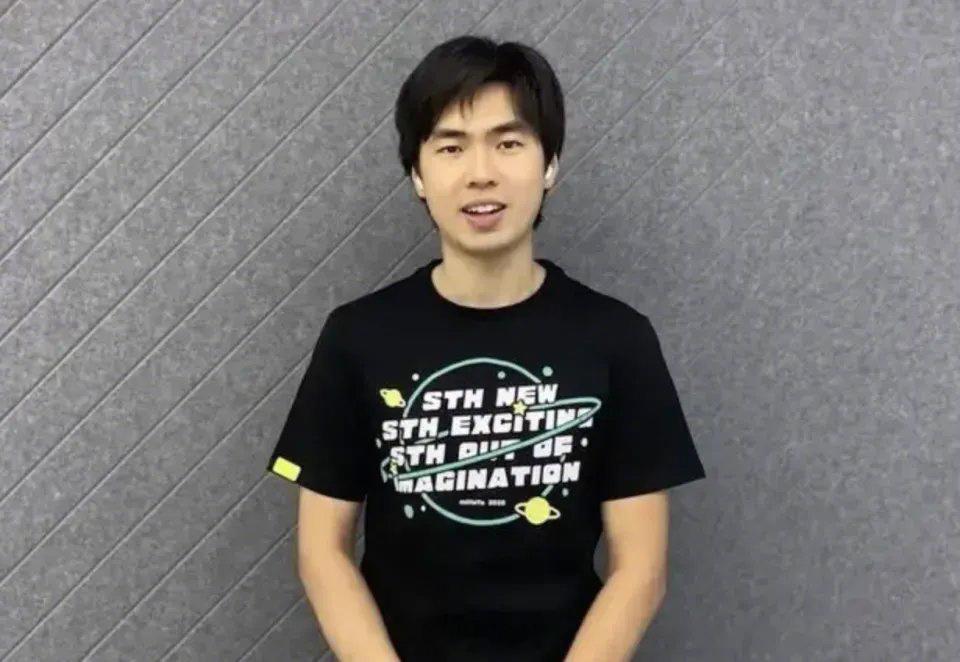 蔡浩宇更新领英，宣布成为独立大模型Agent开发者 