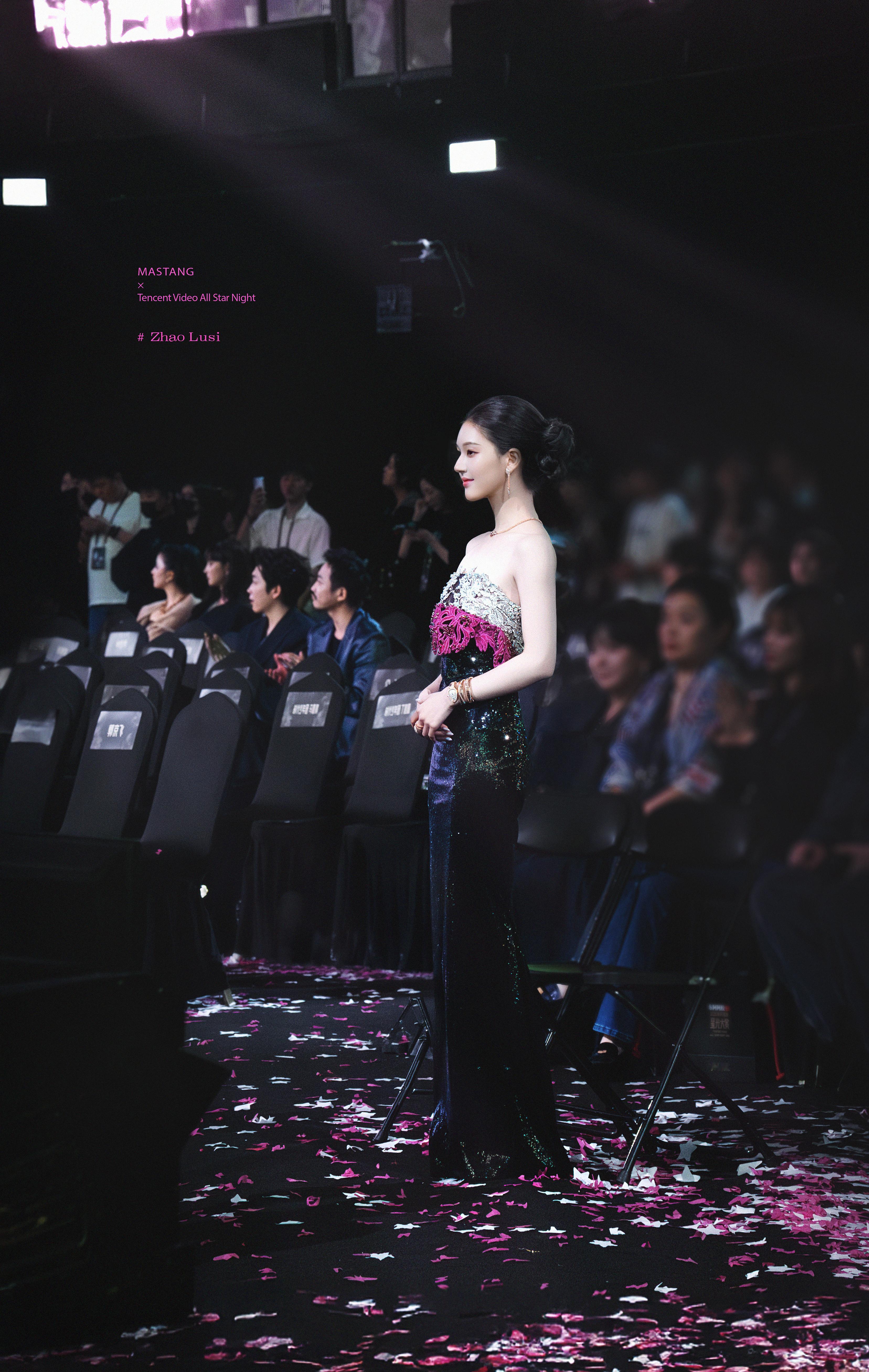 女王🥺从头到脚都完美 