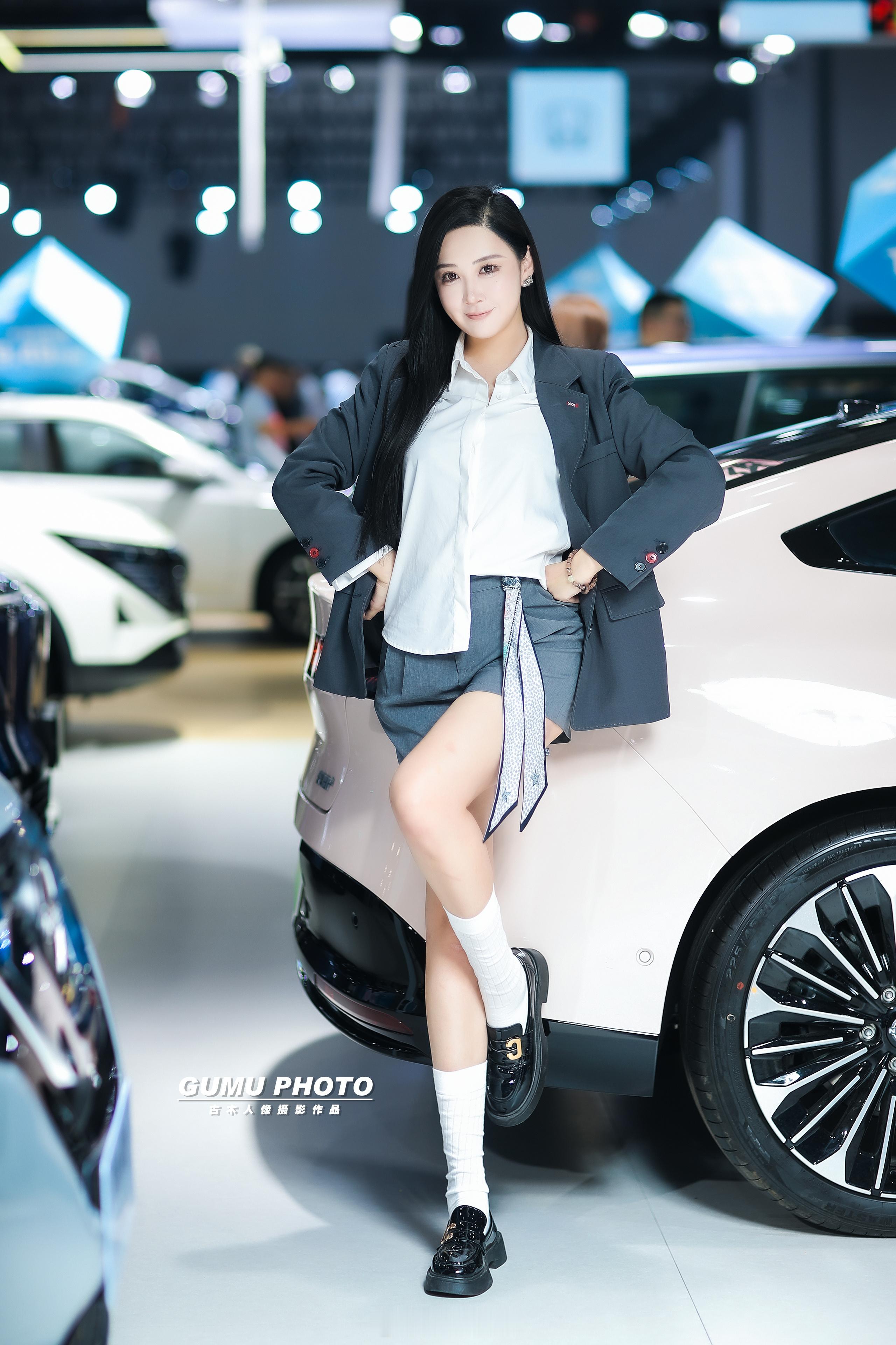 2026贵阳国际车展东风日产展台模特小姐姐2026贵阳国际车展 