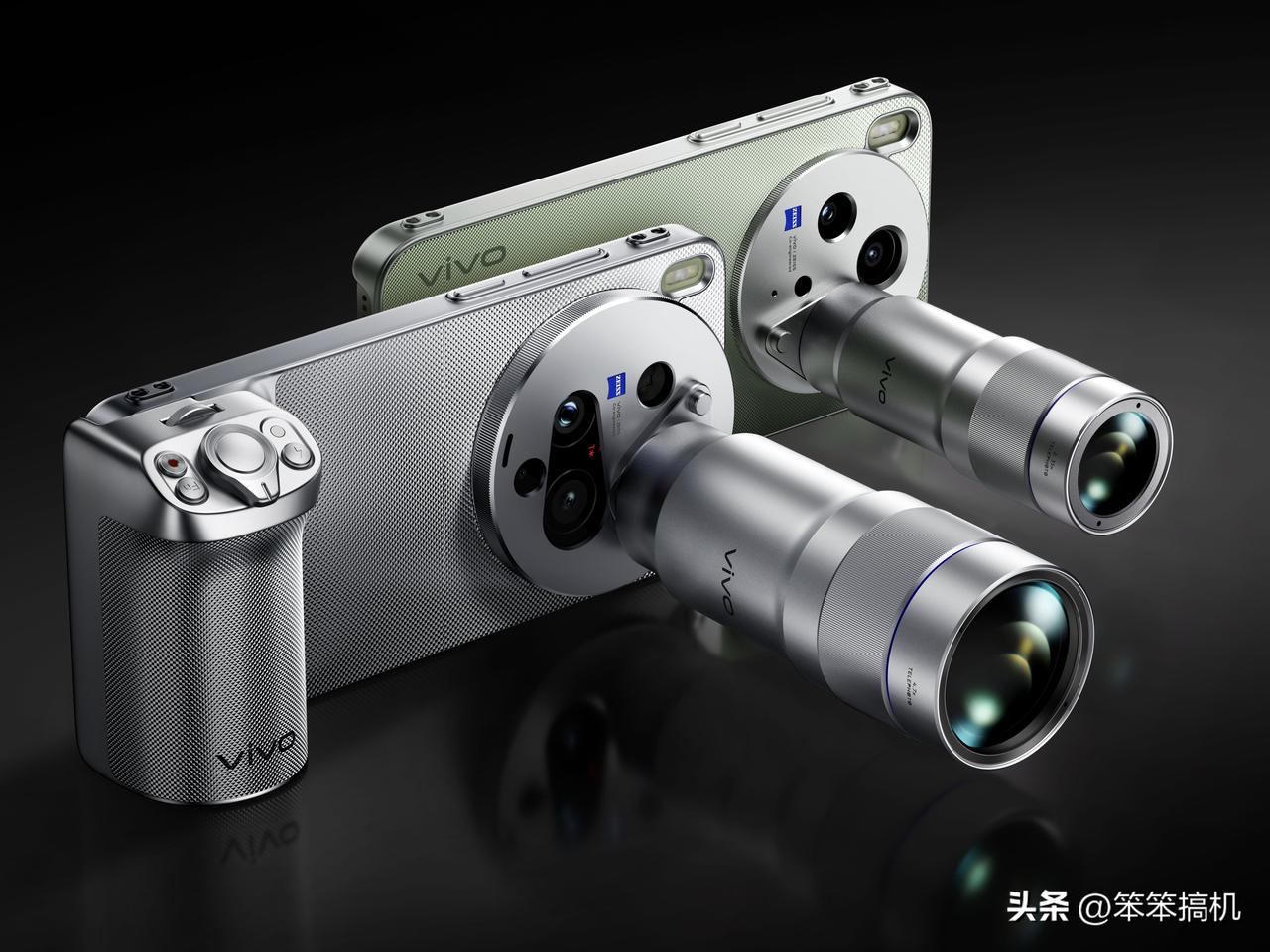 vivo X300 Ultra与vivo X300s共享全新胶片绿配色，兼具流行