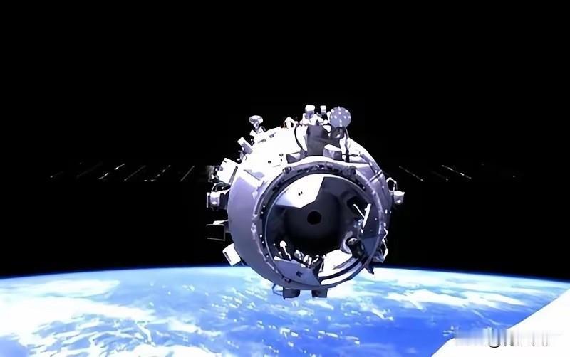 为什么大家都不提中国空间站了？没脸提？这个说法本身就值得质疑。100吨对420吨