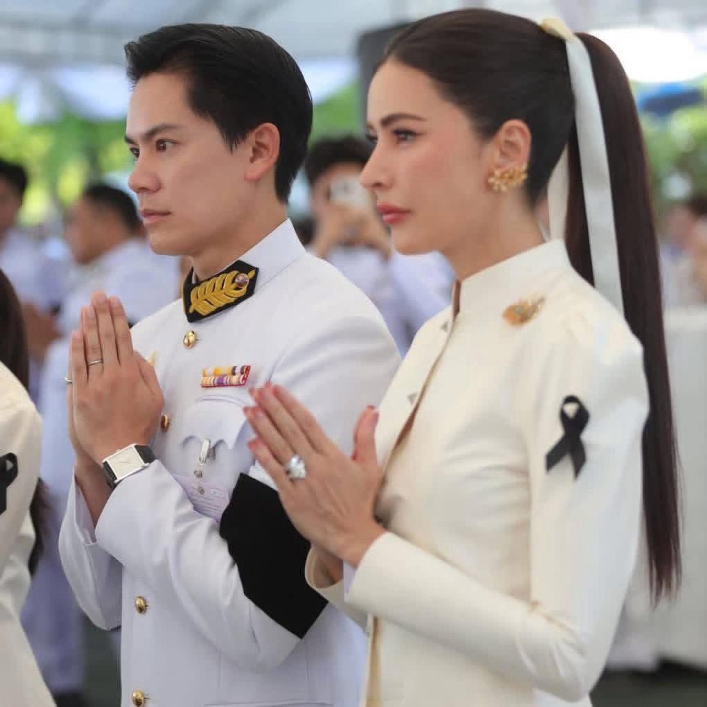 泰星rita与富商丈夫出席王后寿诞 🇹🇭泰星夫妇Hiso Korn & Ri