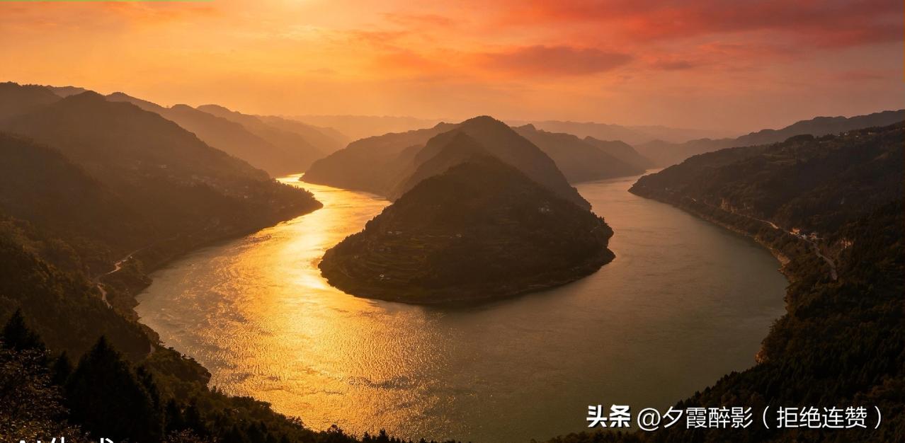 一面嘉陵水，千年阆中城。
山水为卷，烟火为墨，每一刻，都是南充的好风景