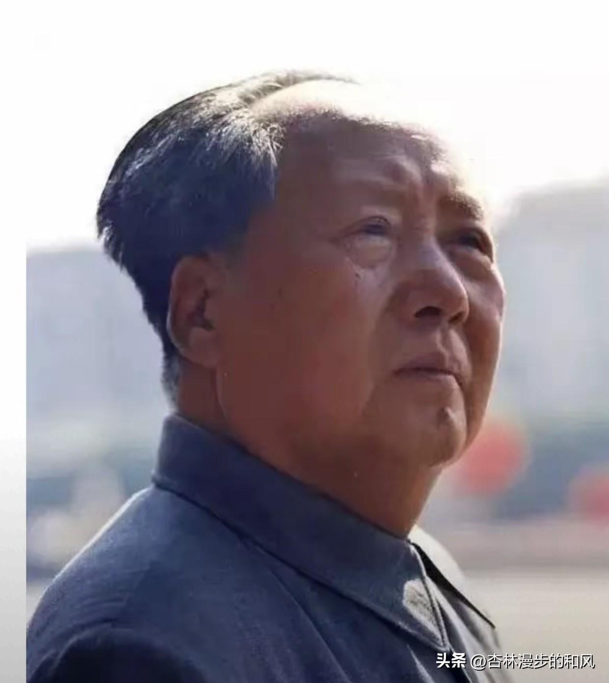 有个年轻人问我，毛主席去世已经整整50年了，为什么全国人民却越来越想念毛主席，连