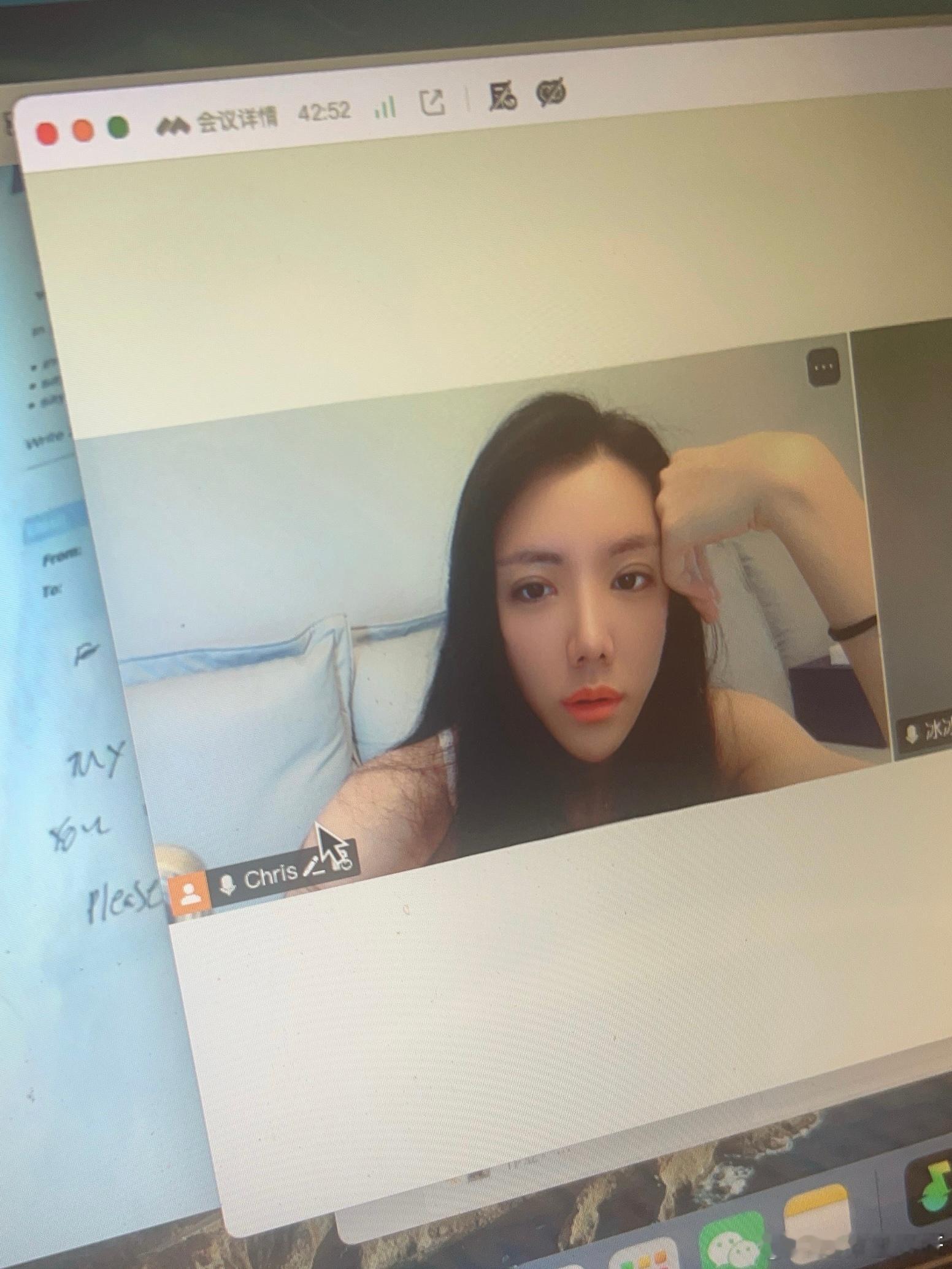 报告校长，小王老师上课在这自拍 三亚