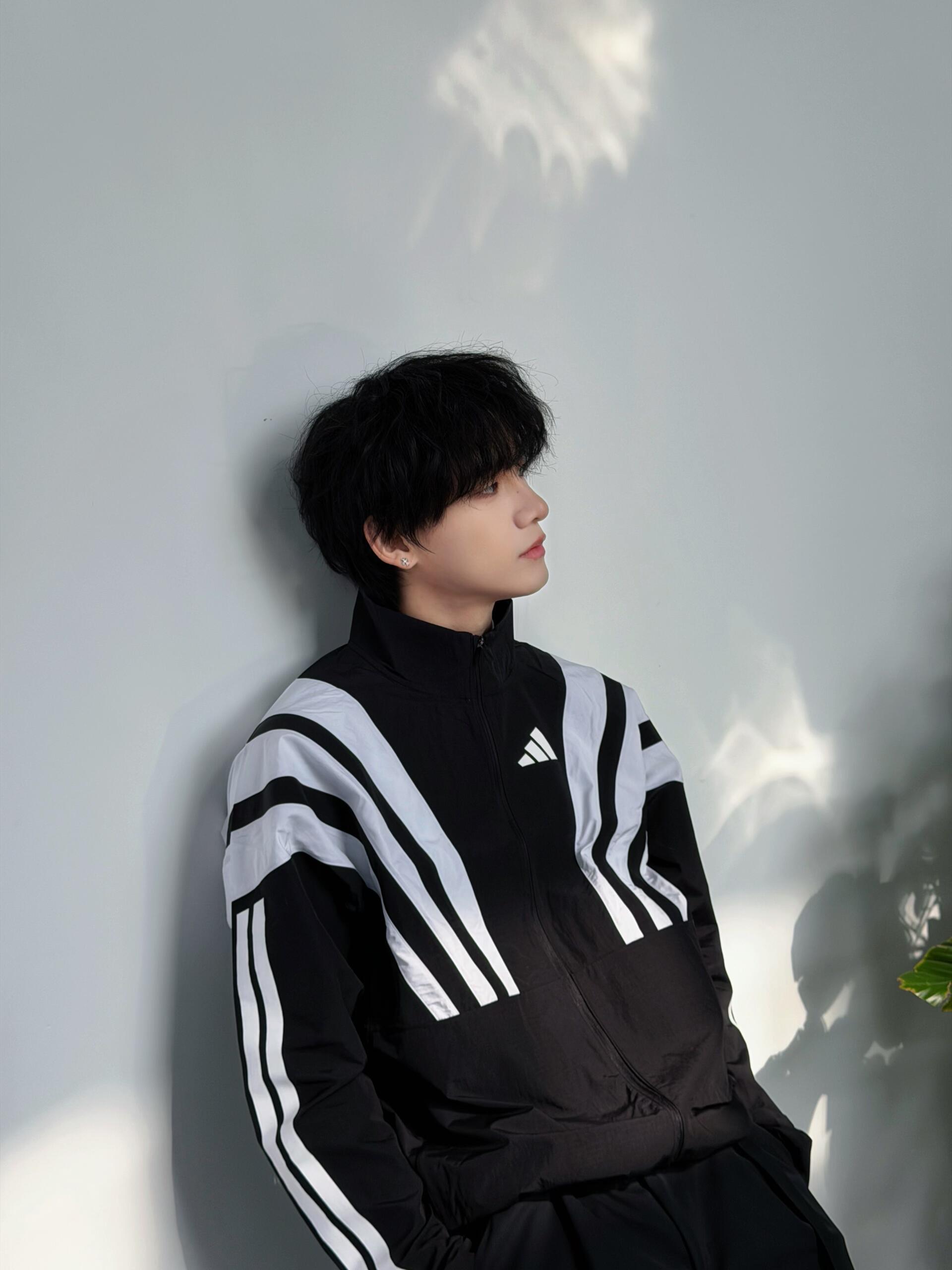 姚琛玩完花滑还回来当爱豆吗怎么能有这么可爱的男人而且也是超级全能 