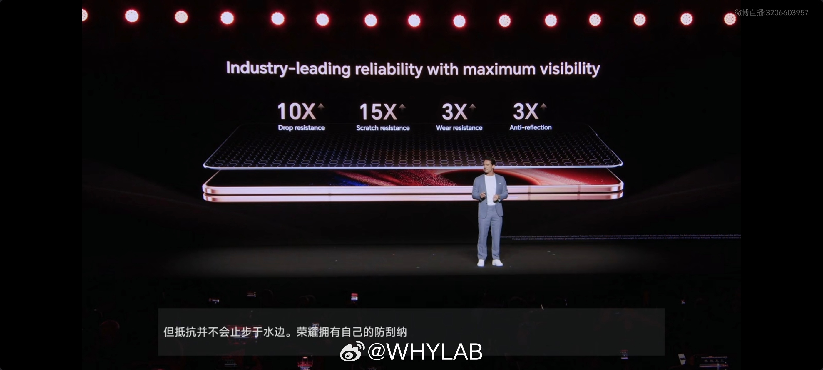 这点没什么意外，防水，耐刮性依旧拉满，通过 SGS 五星抗摔认证，支持IP68、