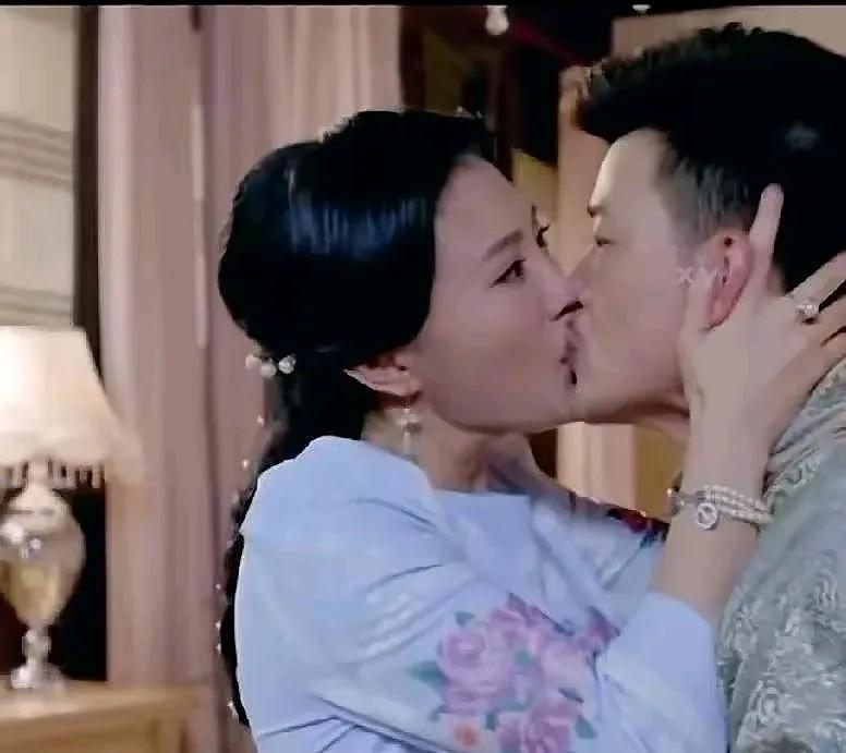 如果没有吻戏，情感剧就没有人看了吗？在导演的眼中，恐怕还真是这样的。别看现实中的