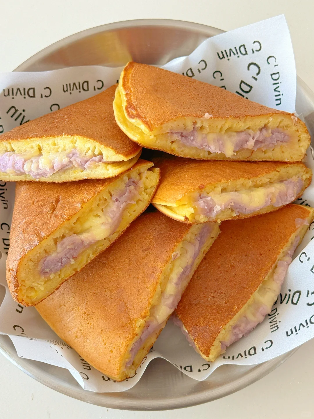香蕉芋泥芝士松饼软糯香甜还能拉丝一口爱上