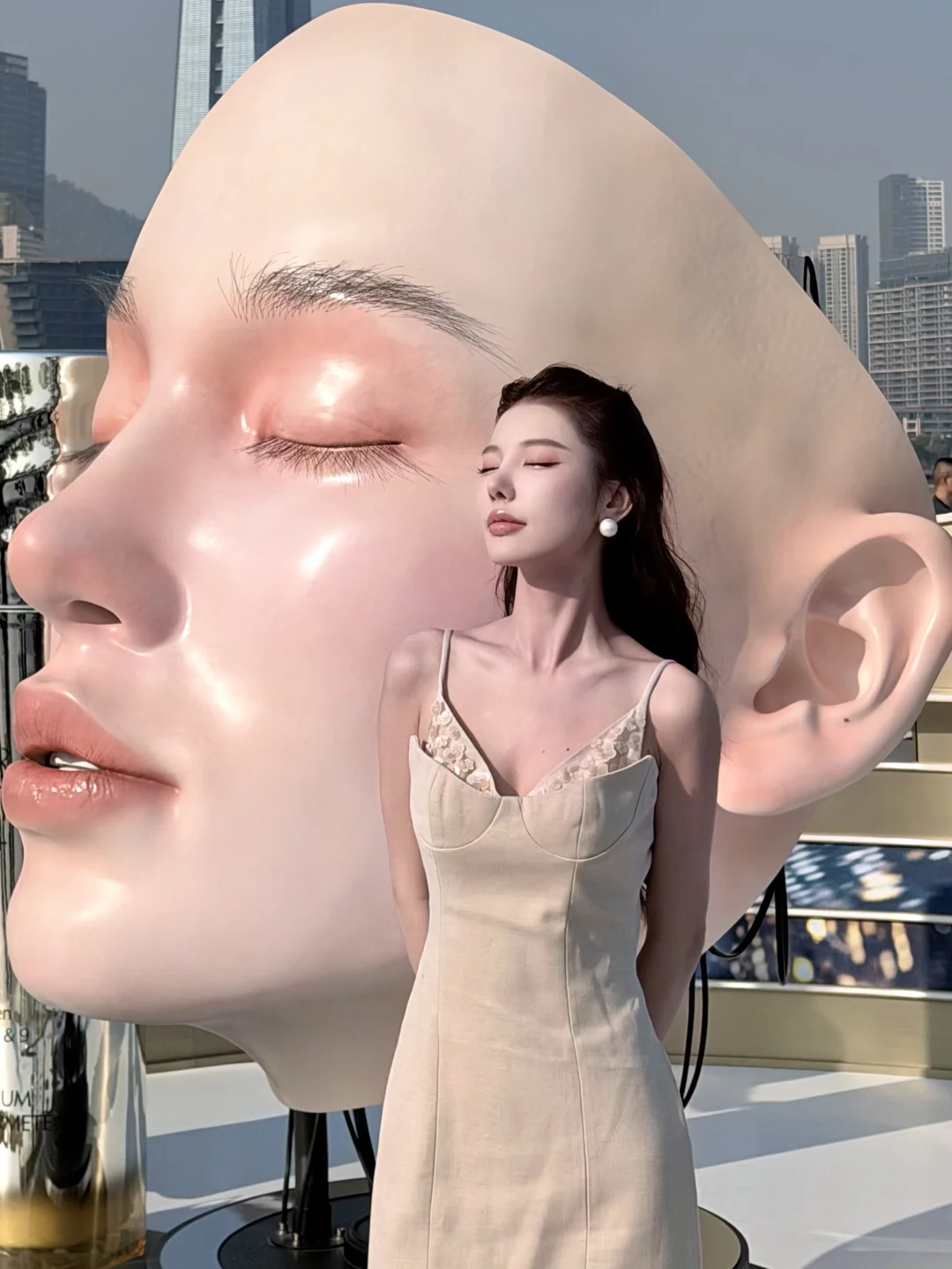 深圳湾惊现巨型人脸👀这是搞什么大动作？