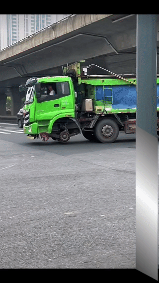 这个是什么车，方向轮都没了怎么转的弯？[灵光一闪]大家看得懂吗？