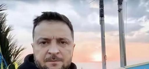 乌克兰战争打了整整五年，最讽刺的事情发生了。当年被全乌克兰人捧上神坛、支持率冲到