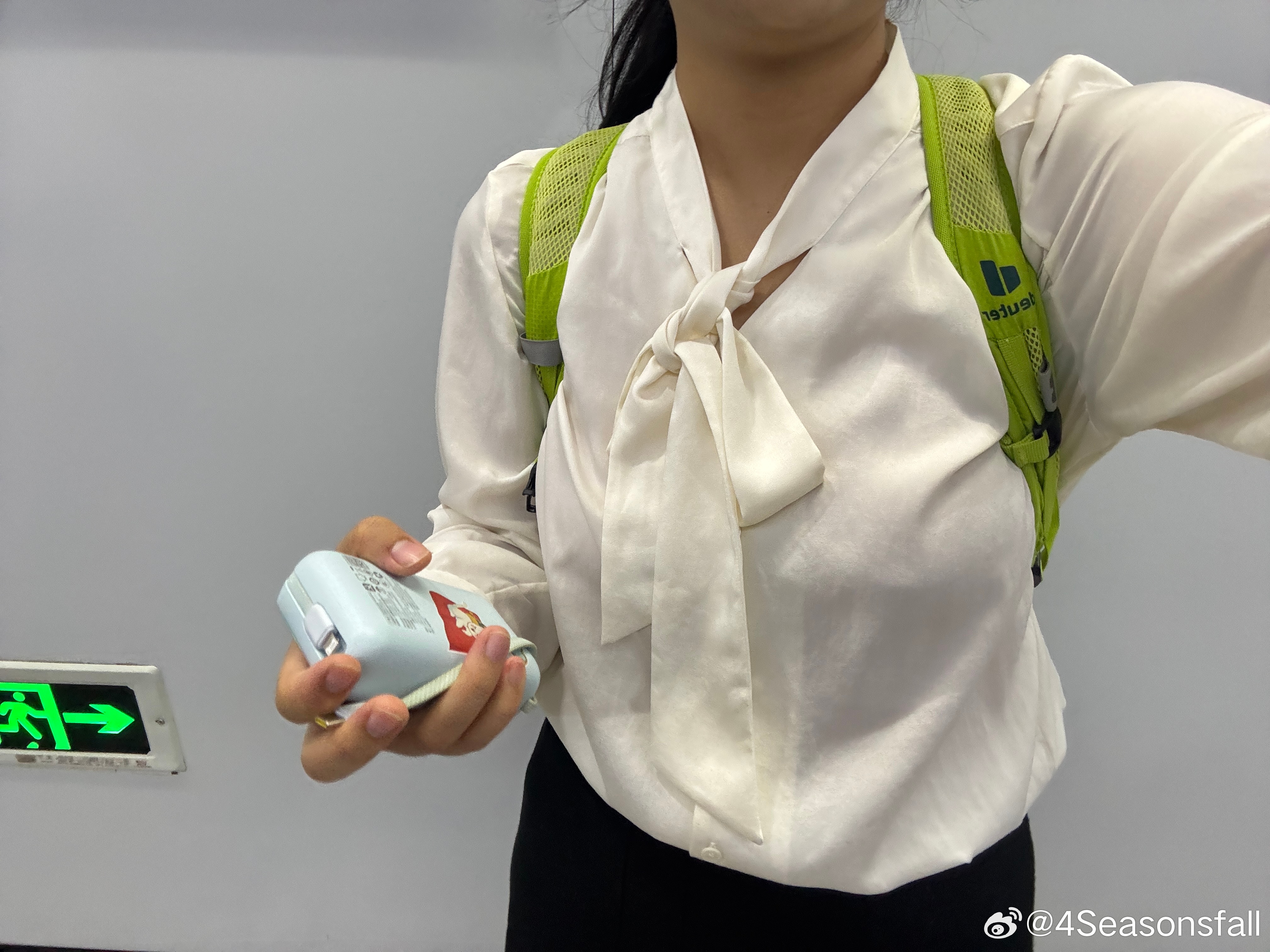 心情是淡淡的。。。。 