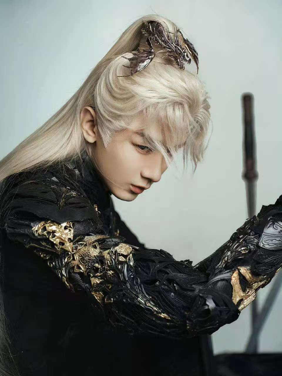 成毅一念情牵剑意生成毅毅燃问道探西风成毅一念情牵剑意生，帅，[笑cry][笑cr