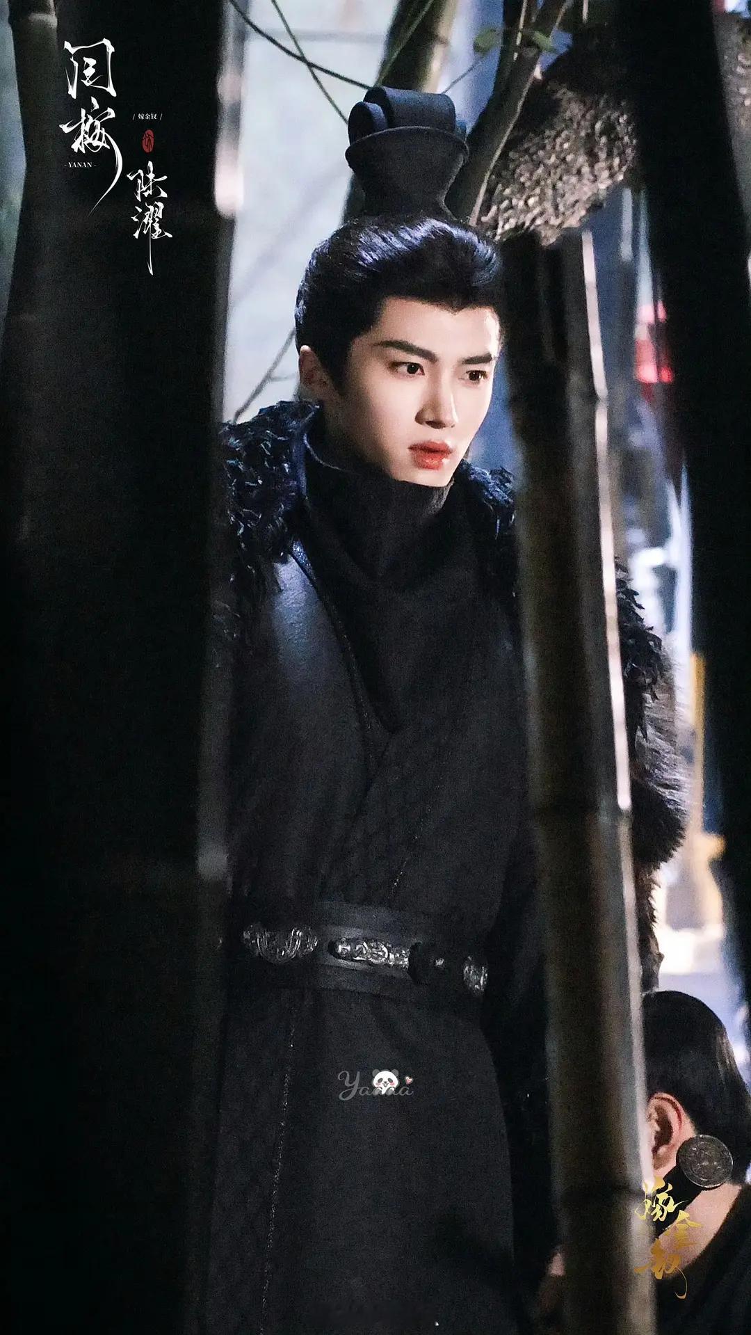 古装届终于来了一套新衣服 