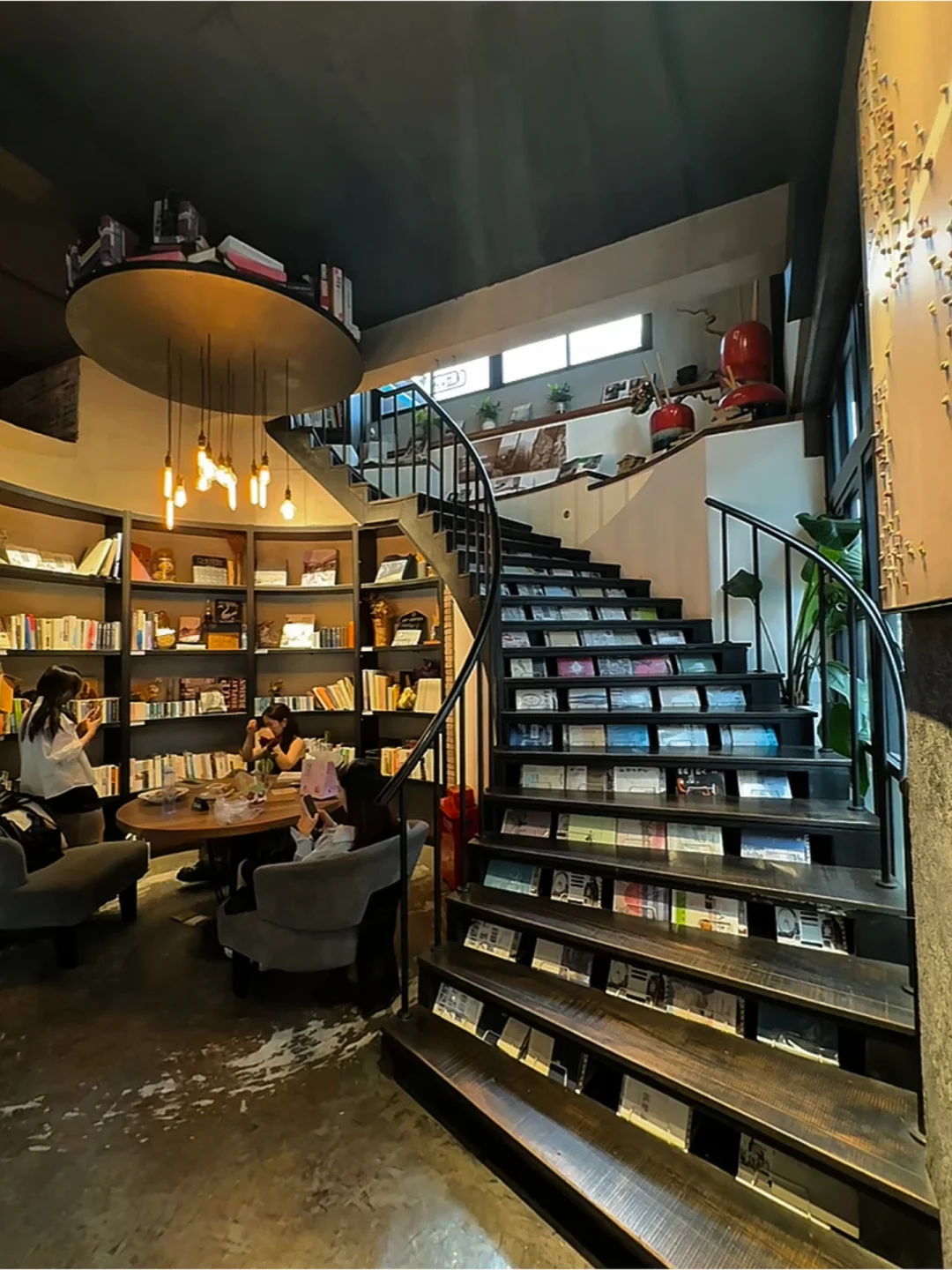 深圳龙华独栋别墅咖啡店｜雨天待一天不想走