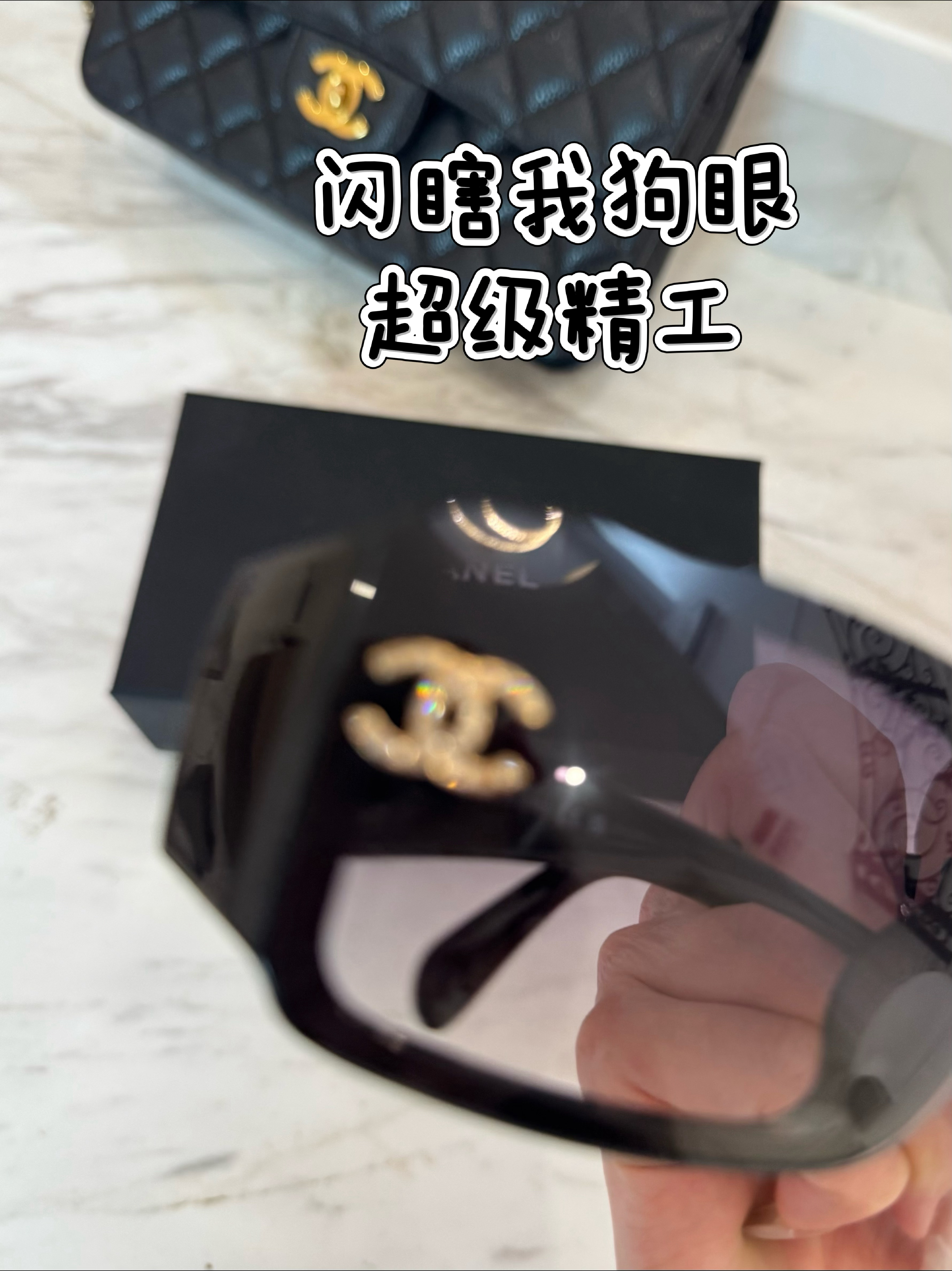这次去清迈出片好多姐妹问我墨镜！真不是我说，来个时尚墨镜配点首饰，那感觉náo的