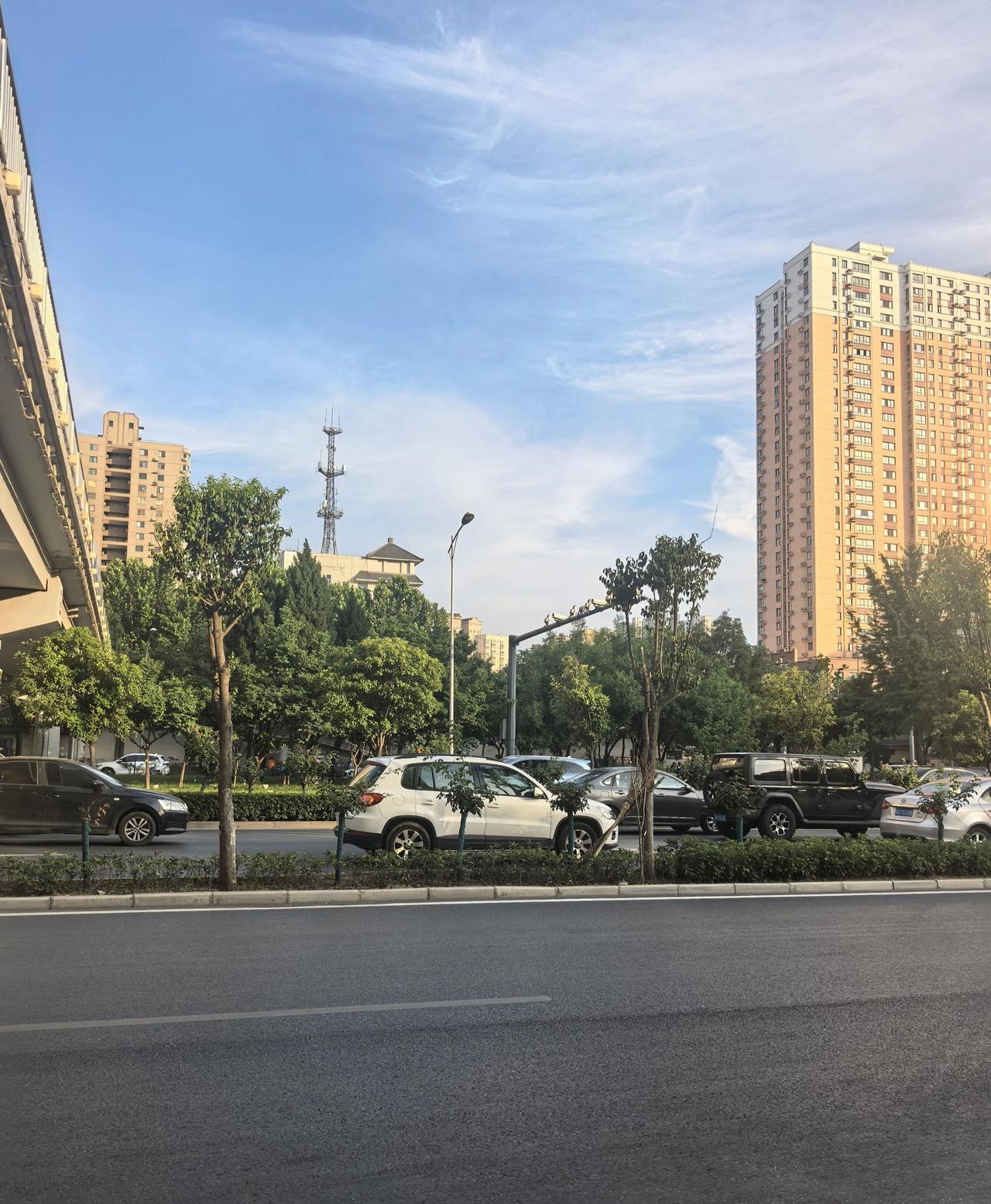 知道今天西安多少度？这才7月中旬，就这么热，你们那里多少度？