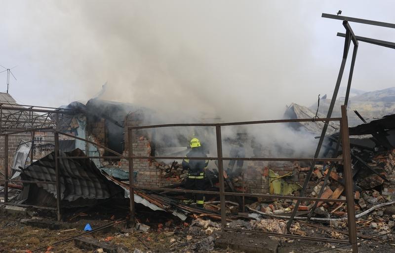 9月7日，俄罗斯对乌克兰首都基辅发动大规模空中打击，致基辅一座政府大楼上层起火，